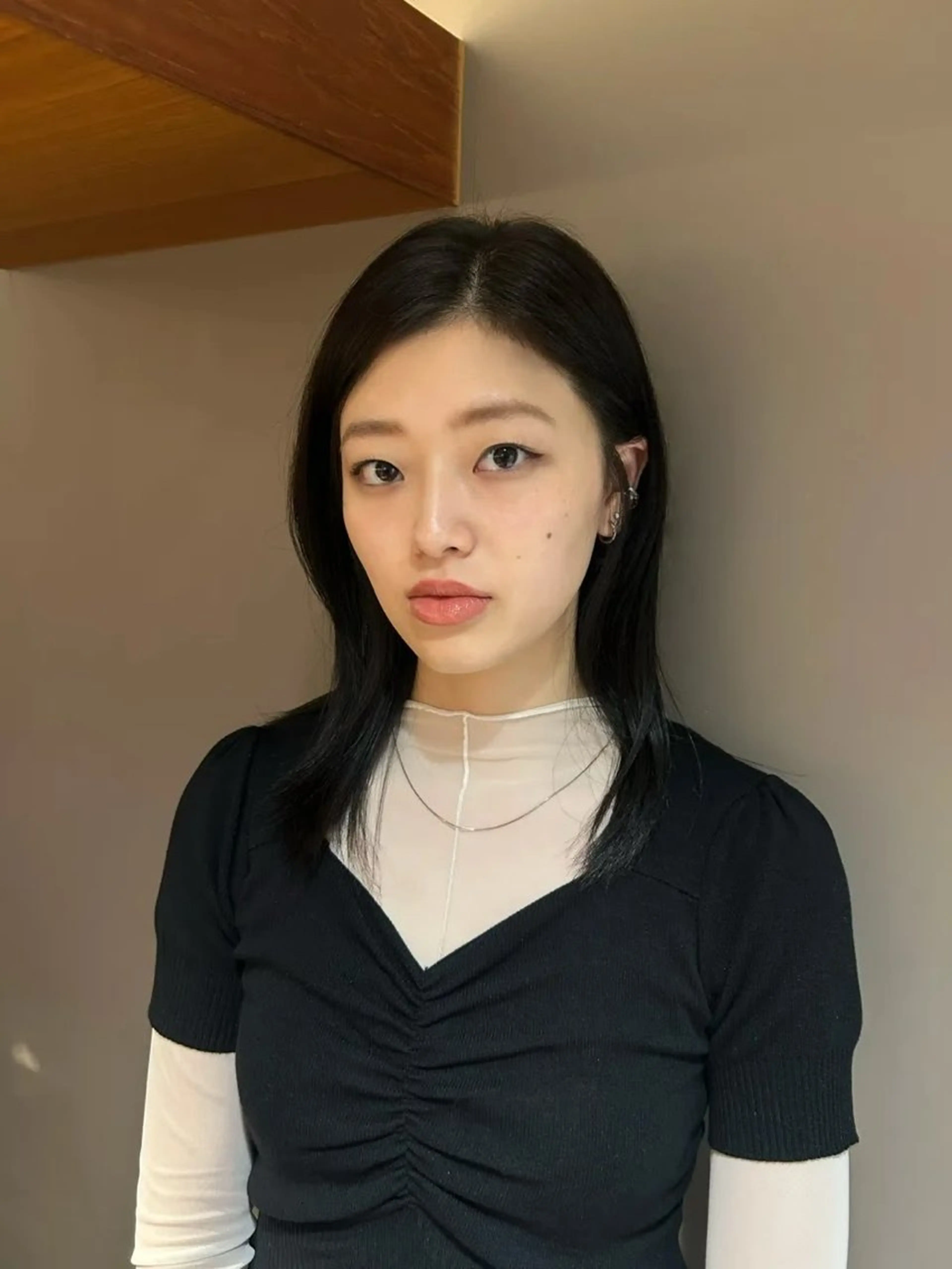 カラー 黒髪 ヘアカラー ボブコテ巻き風 パーマのヘアスタイル