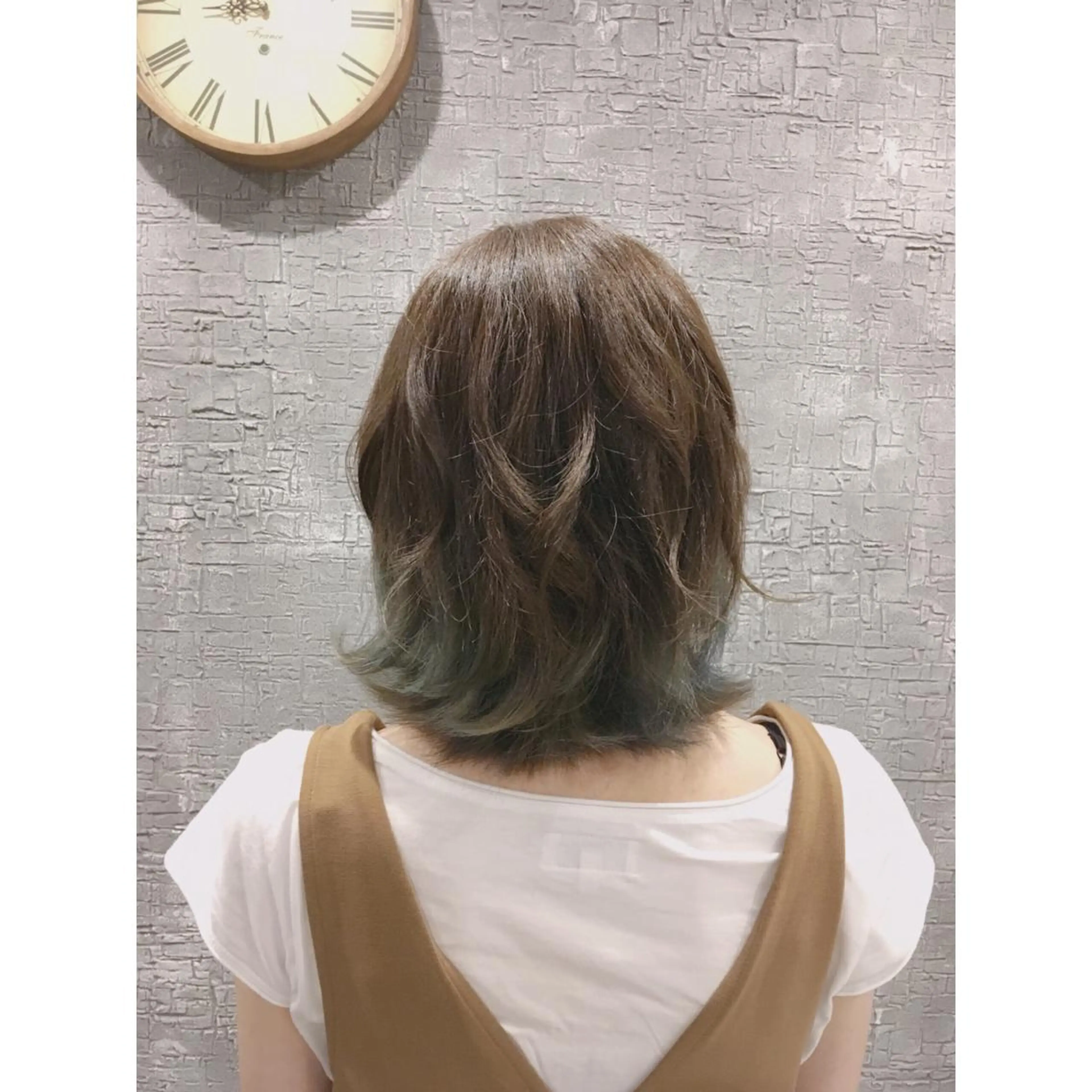 ミディアム カラー ヘアアレンジ グラデーションカラー ヘアカラー Lauburu  bat.hair渋谷2号店所属・. YUIのヘアスタイル