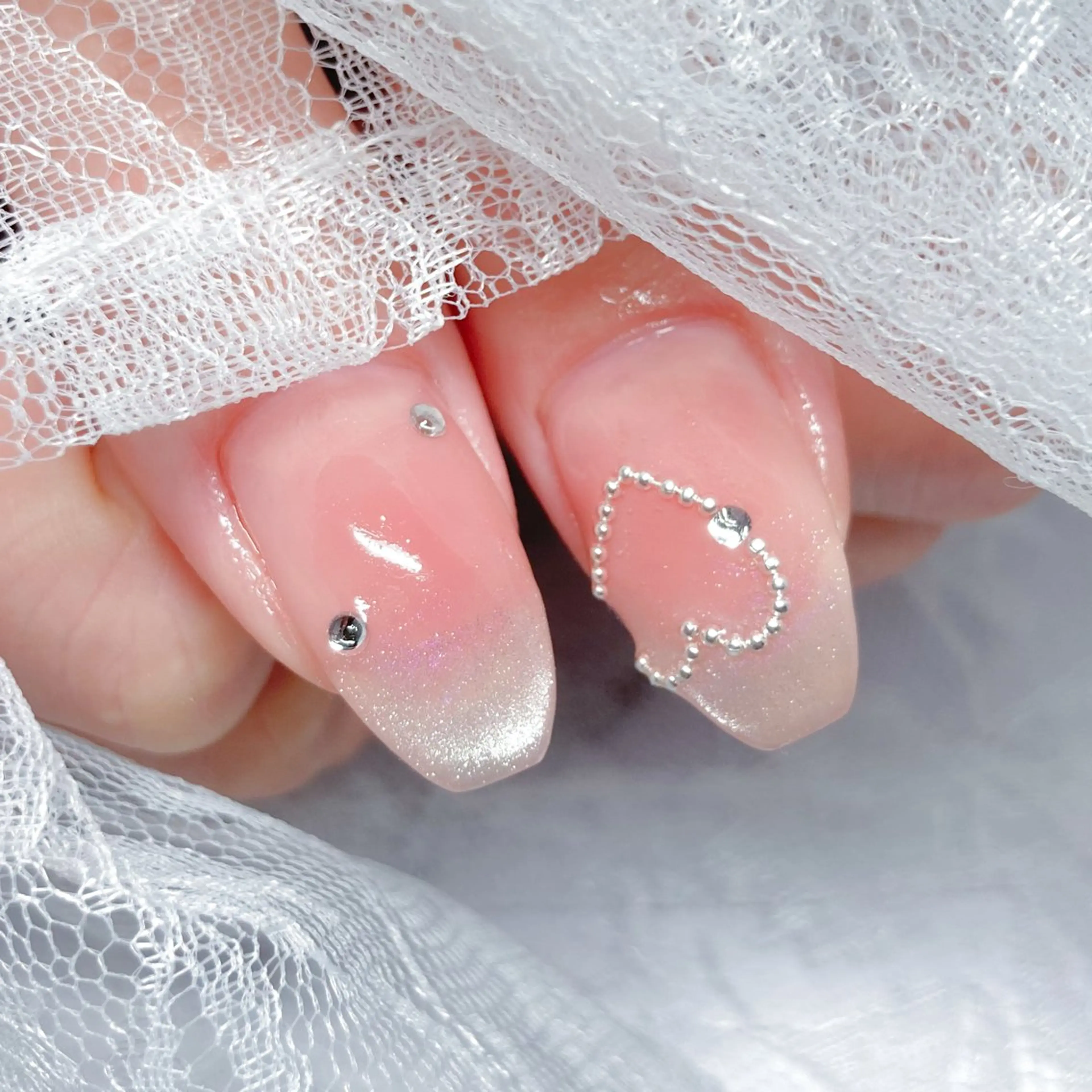 ネイル チークネイル ガーリー 韓国ネイル マグネットネイル 持ち込み ハンドネイル Terrace＋所属・Terrace＋ Nailのネイルデザイン