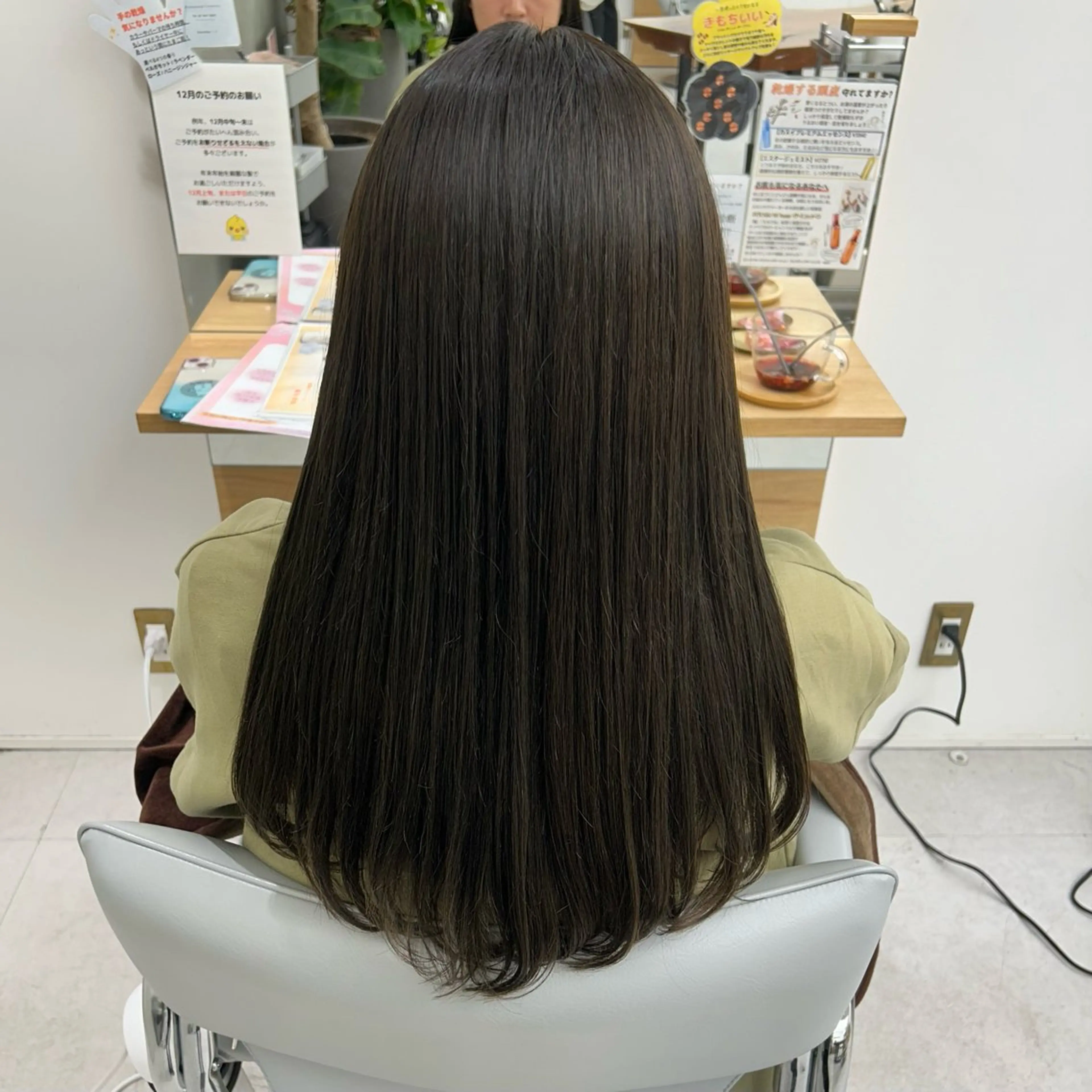 ロング カラー [透明感カラ ー🥣💕]高木愛理のヘアスタイル