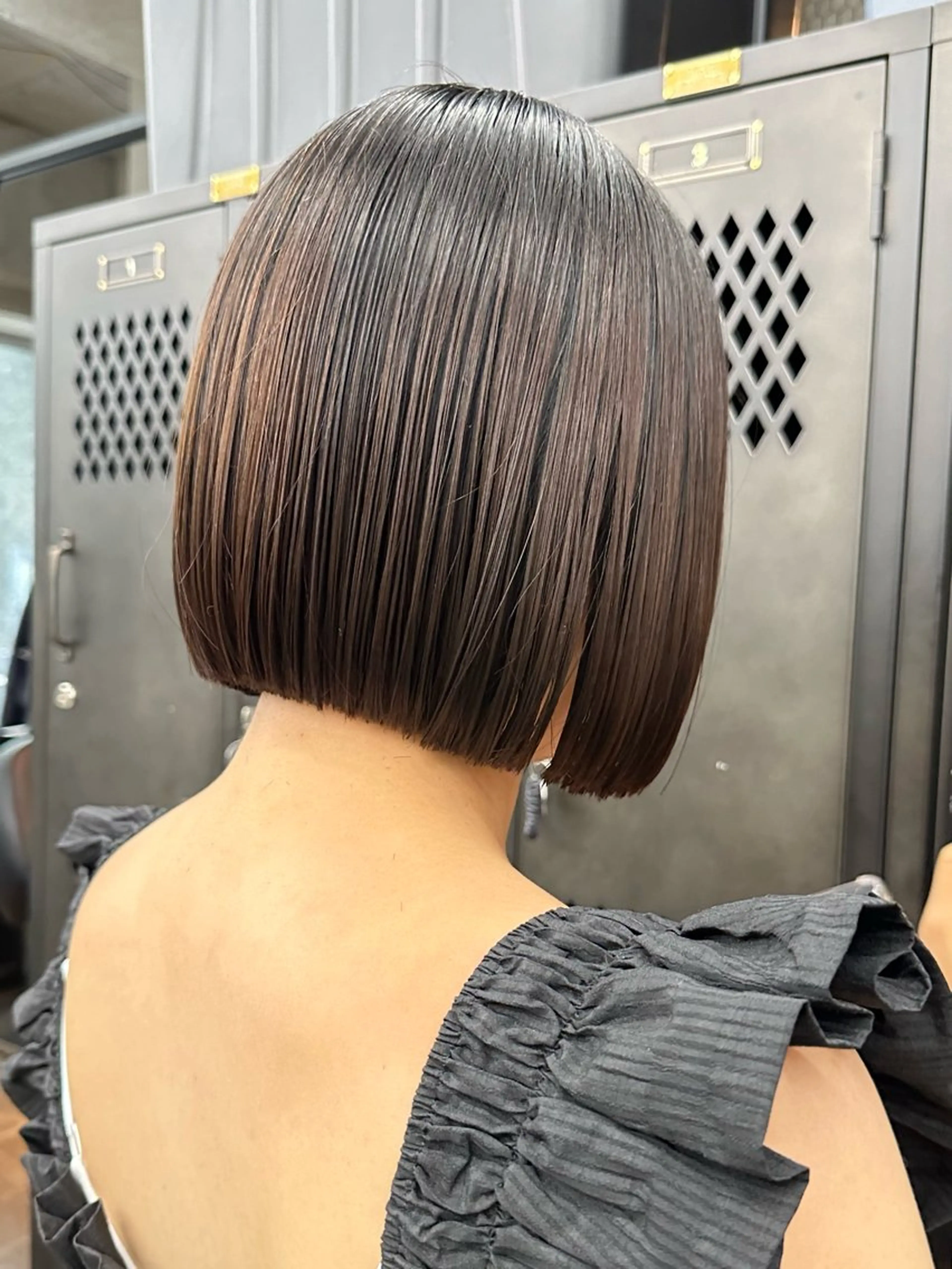 ショート カット ヘアカラー 切りっぱなしボブ/ 小顔ボブNANAのヘアスタイル