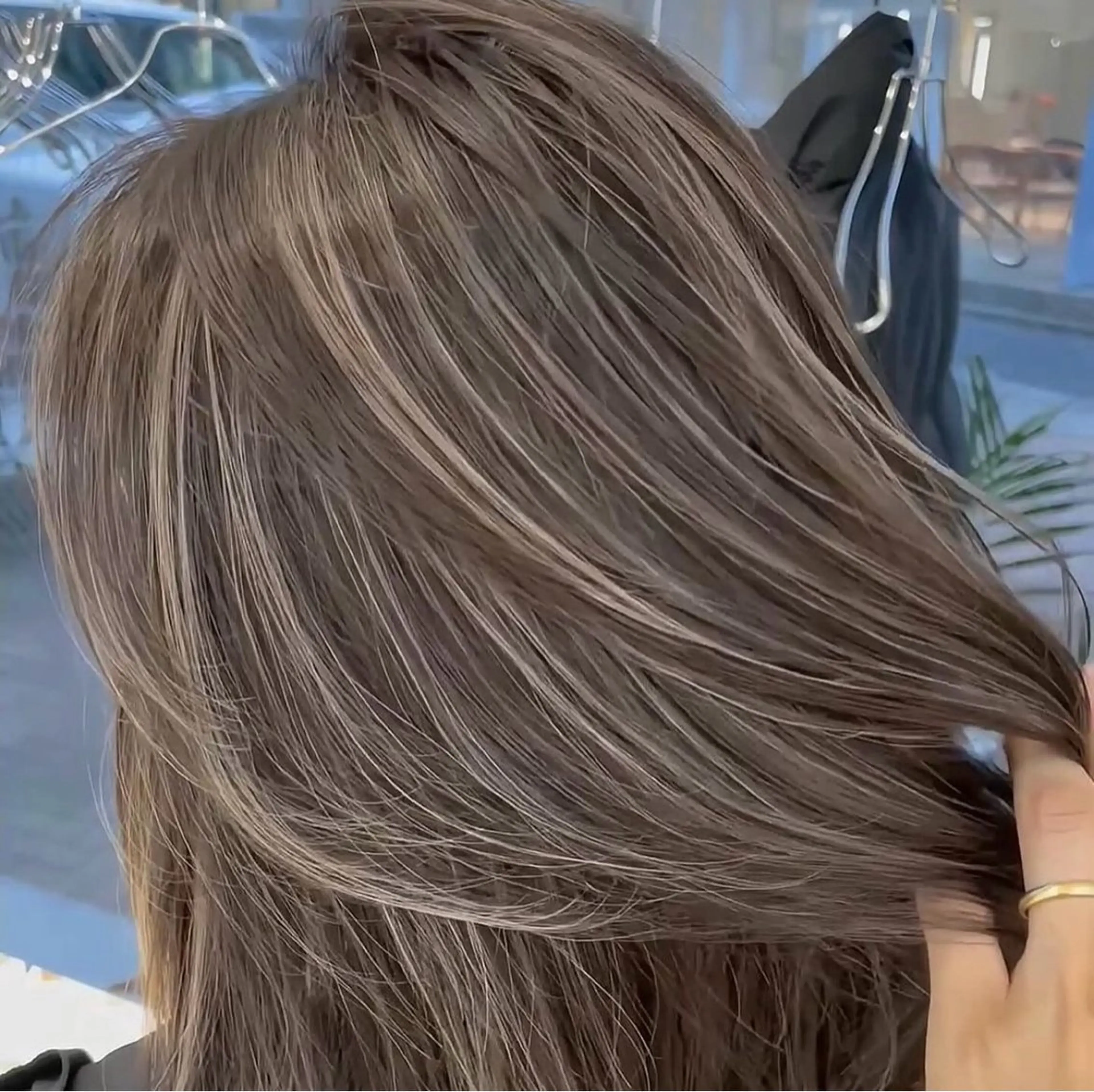 ロング カラー ヘアカラー onyx所属・表参道/ハイライト・ バレイヤージュのヘアスタイル