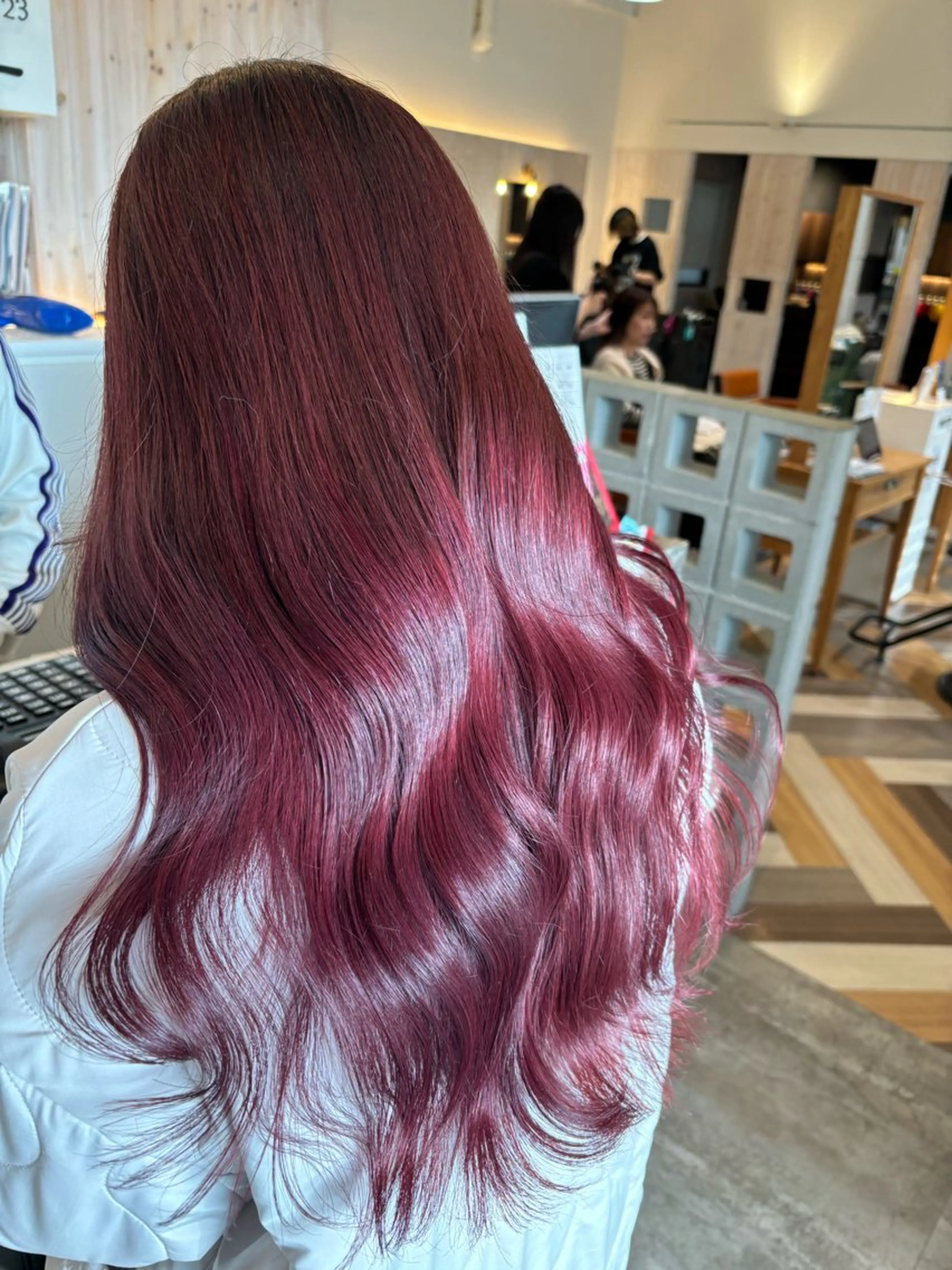 ロング カラー 石川 舞のヘアスタイル