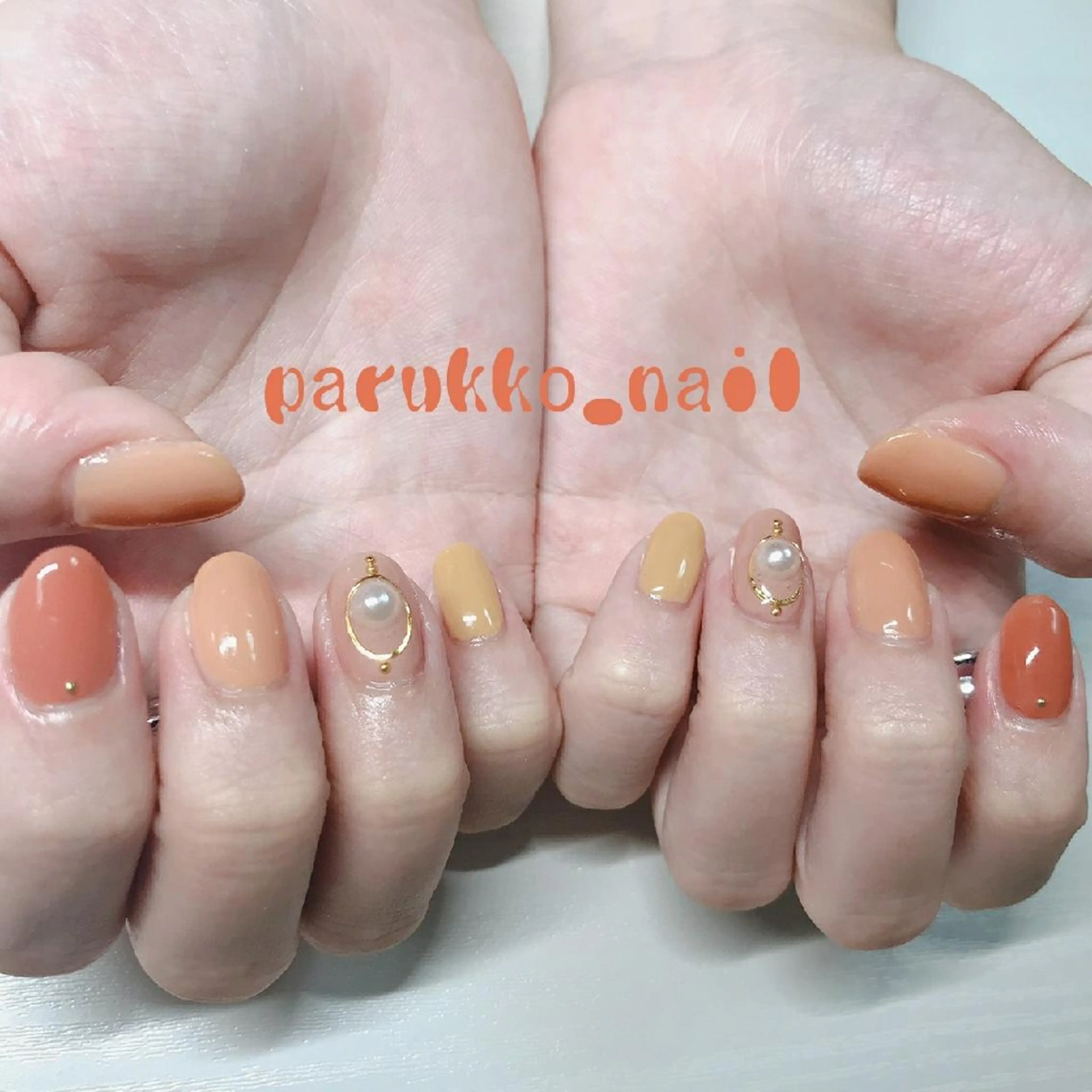 ネイル 爪工房ぱるっこ所属・川岡 香を里のネイルデザイン