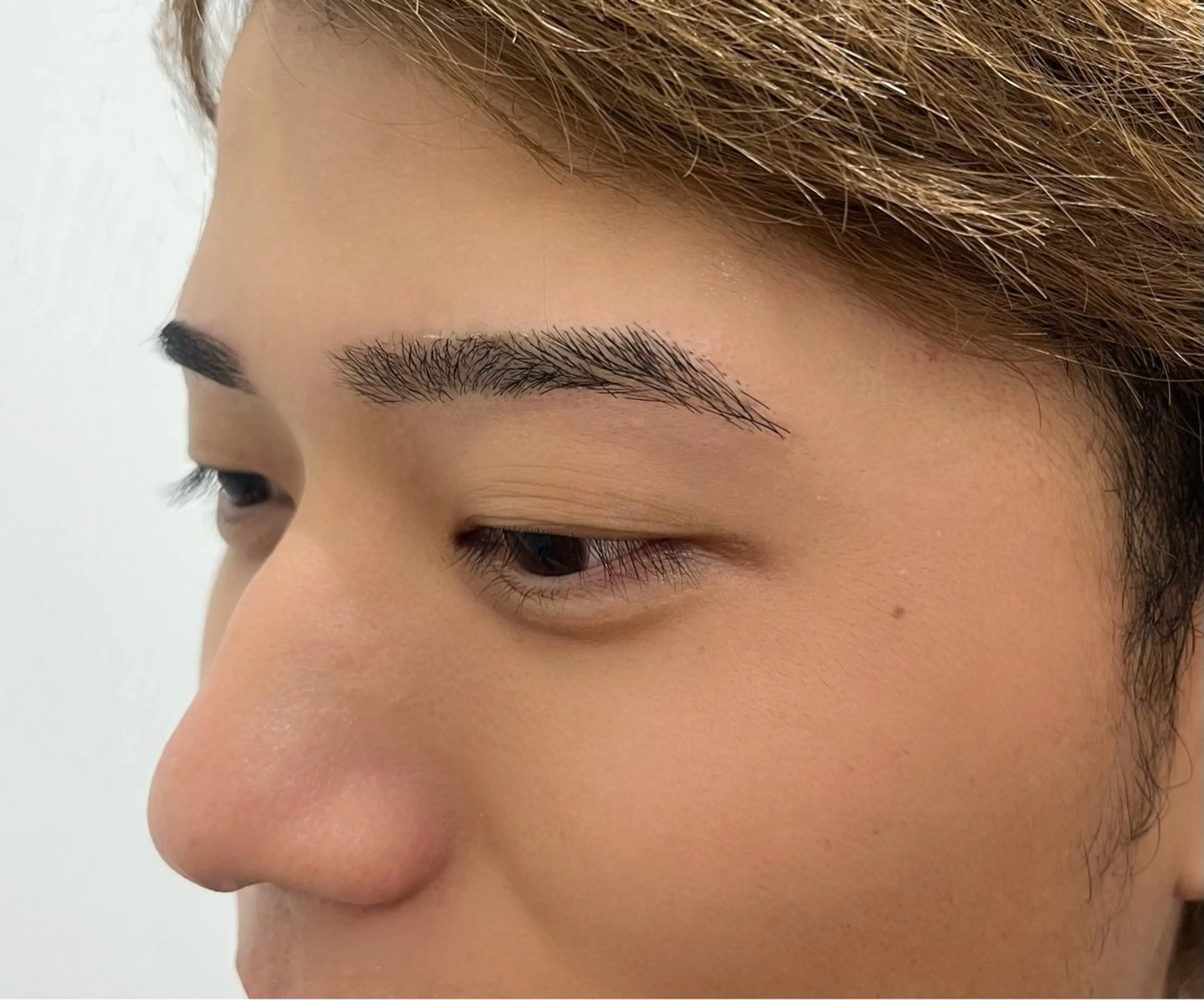 メンズアイブロウwax➕眉カットの写真