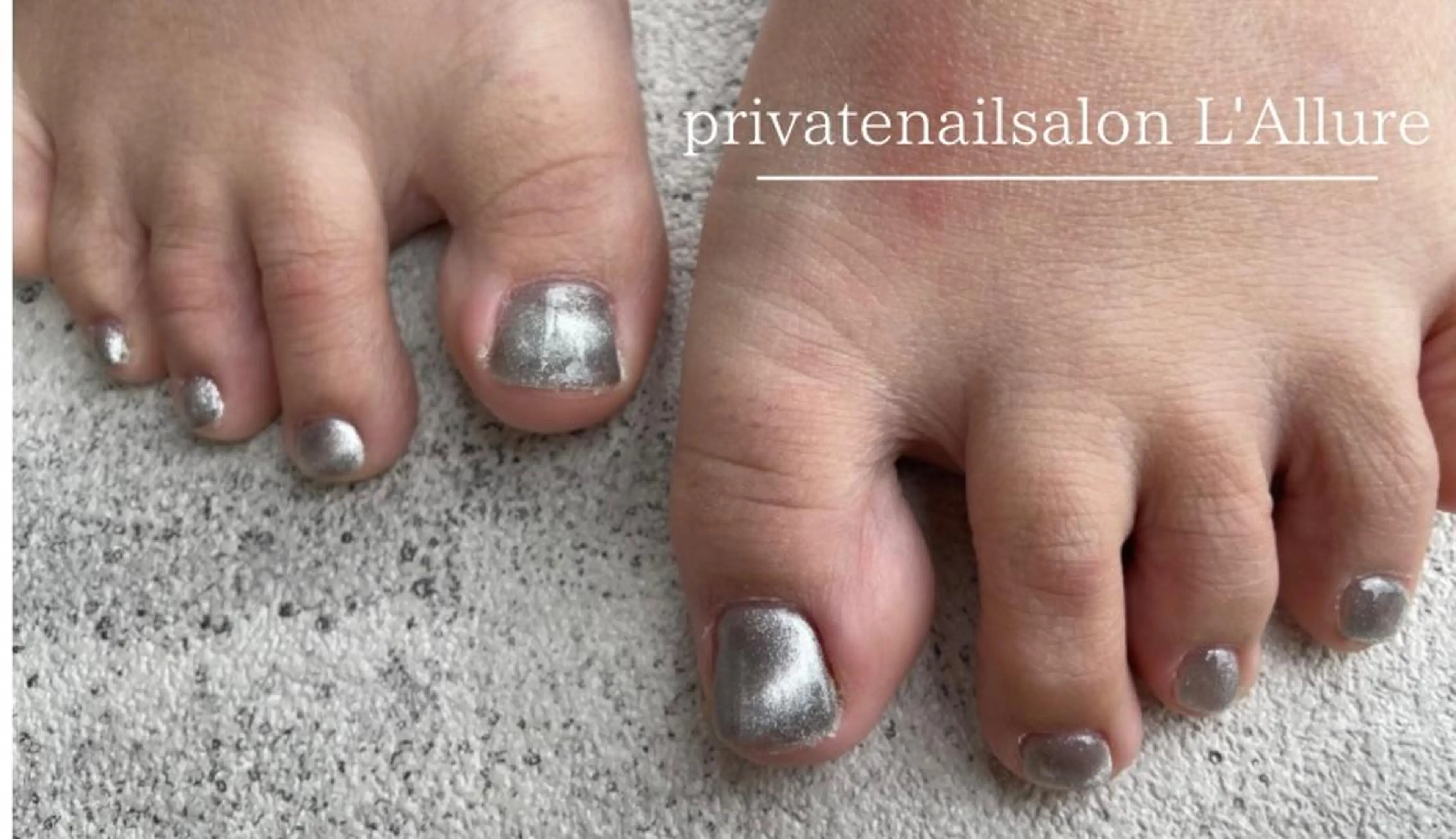 ネイル マグネットネイル マグネットワンカラー ワンカラーネイル フットネイル nailsalon -L'Allure-のネイルデザイン