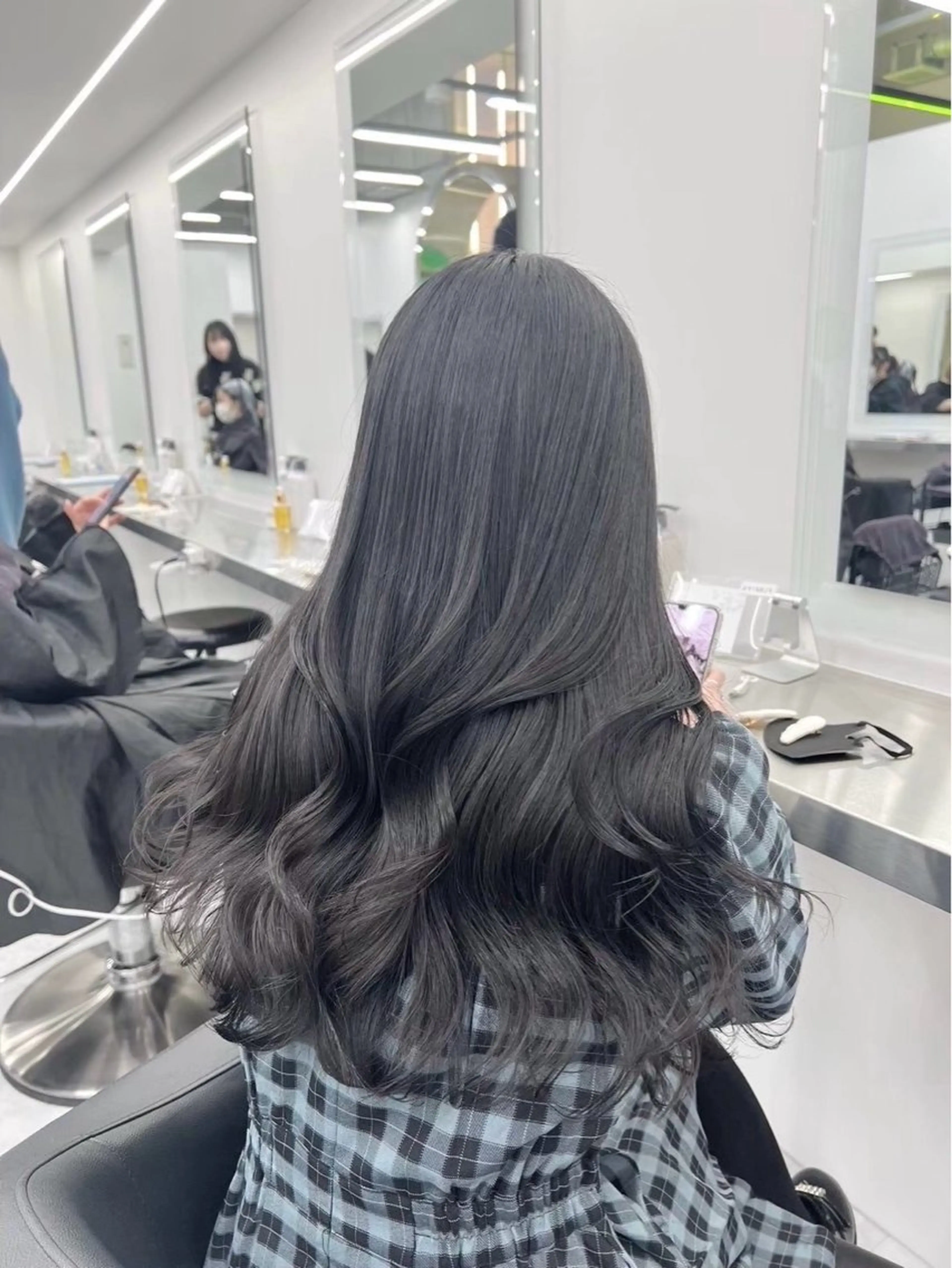 ロング カラー ヘアカラー トリートメント 海外風ブリーチなし 🫒Rion🫒🩶のヘアスタイル