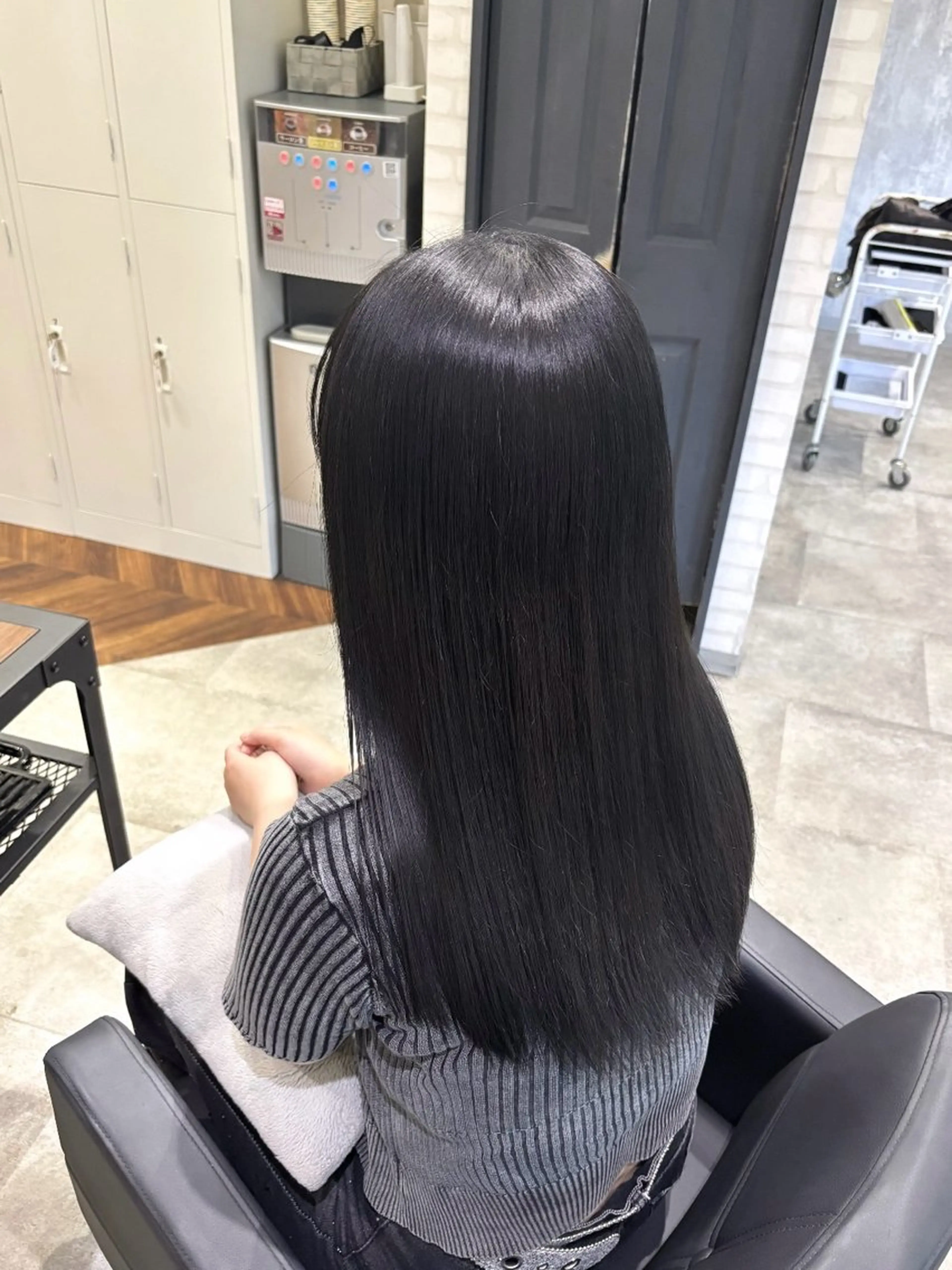 セミロング カラー カット ヘアカラー トリートメント Zina_博多 SHINOのヘアスタイル