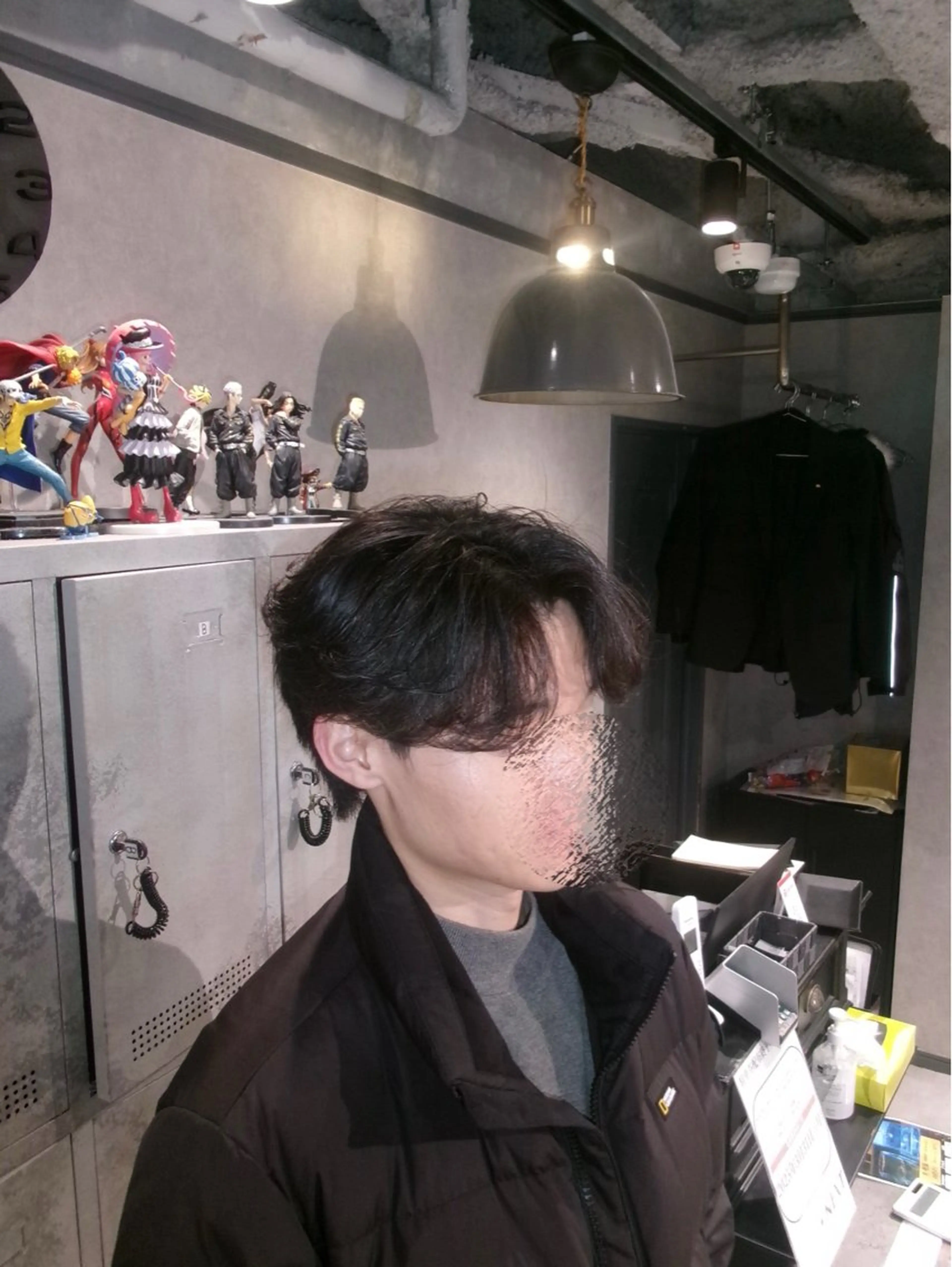 パーマ メンズ カット パーマ 毛流れ特化愁斗 センターパートパーマのヘアスタイル