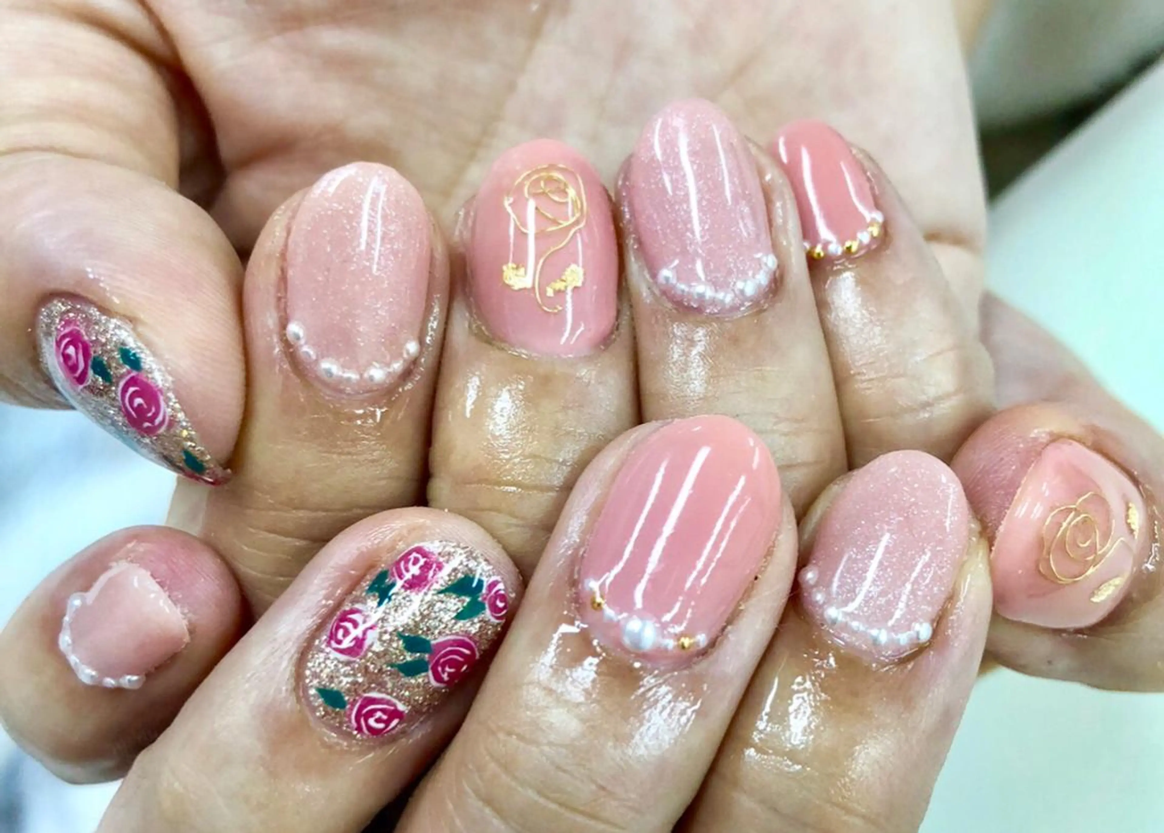 ネイル ハンドネイル フットネイル Minami 🍓のネイルデザイン