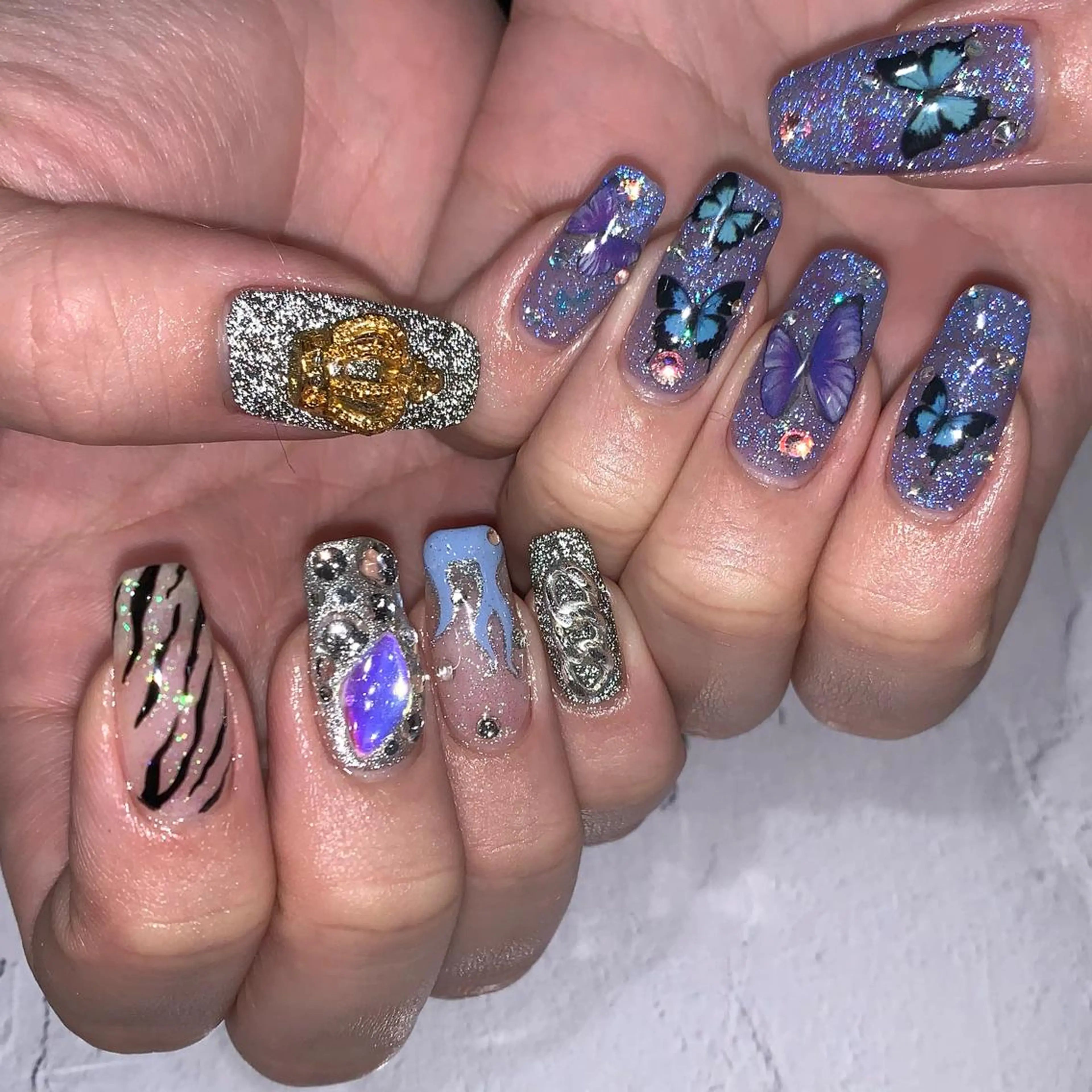 ネイル フラッシュネイル 持ち込み 鈴木 まゆのネイルデザイン