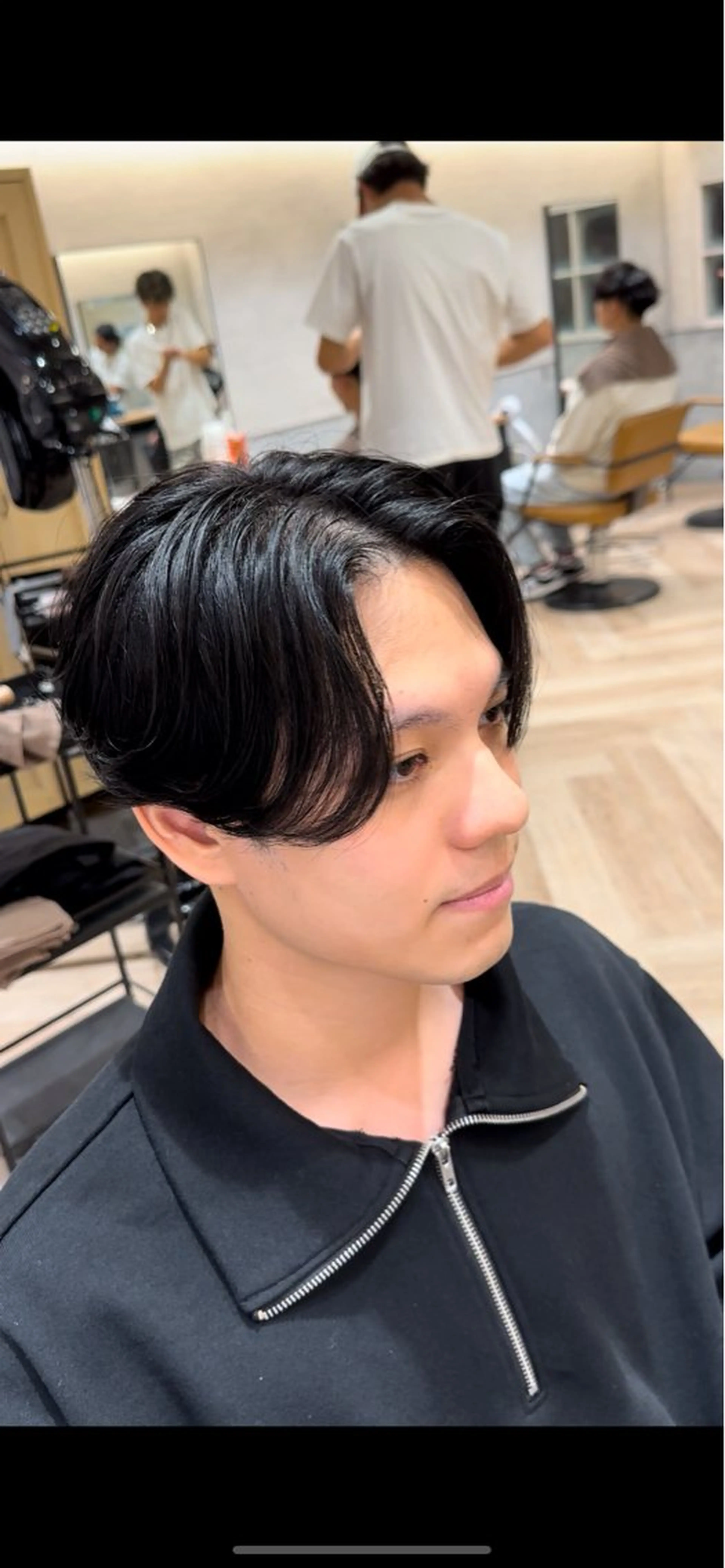 ショート メンズ センターパート 刈り上げ カット RAYS NAGOYA所属・RAYSNAGOYA 雅也のヘアスタイル
