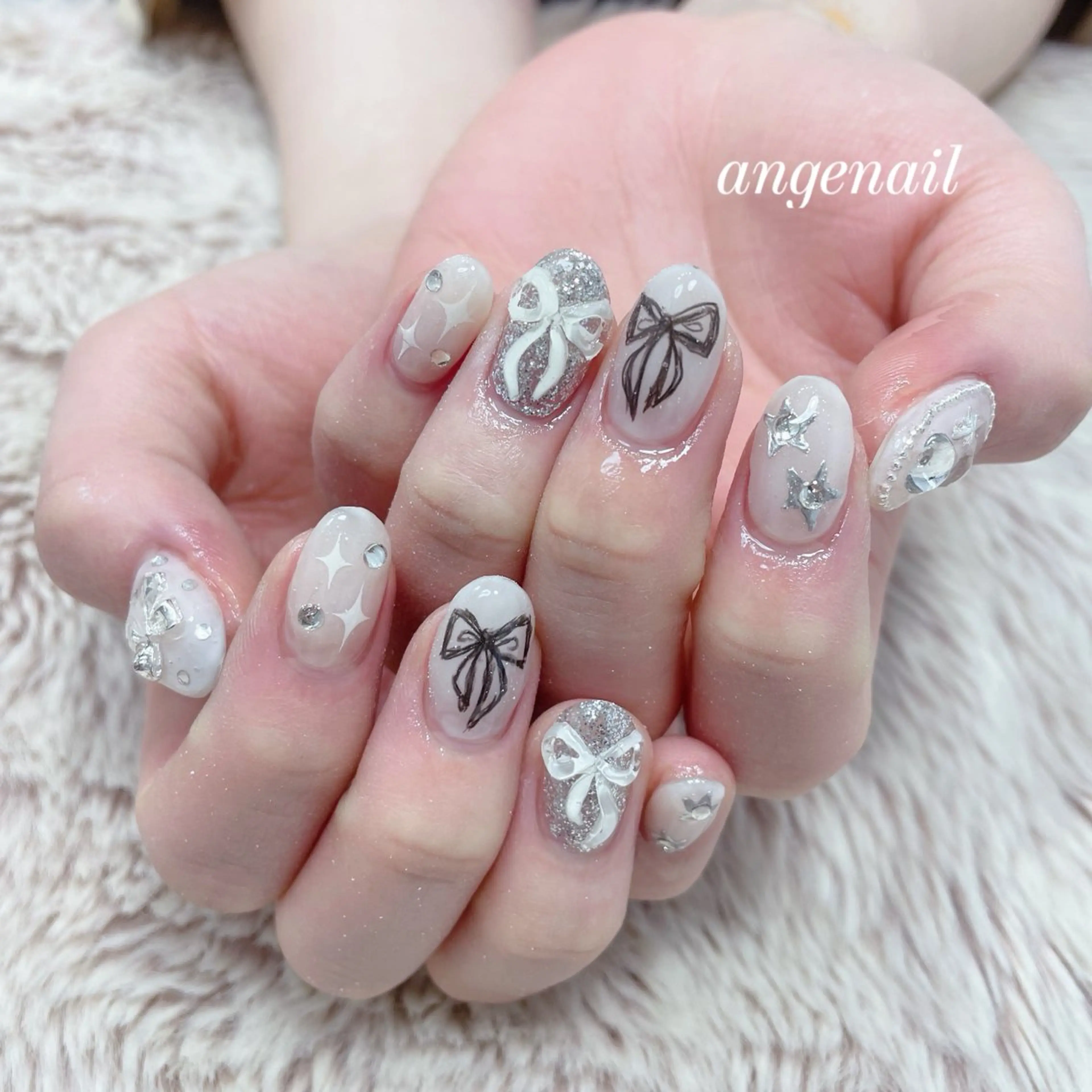 ネイル 持ち込み リボン ハンドネイル angenail所属・angenail MAKIのネイルデザイン