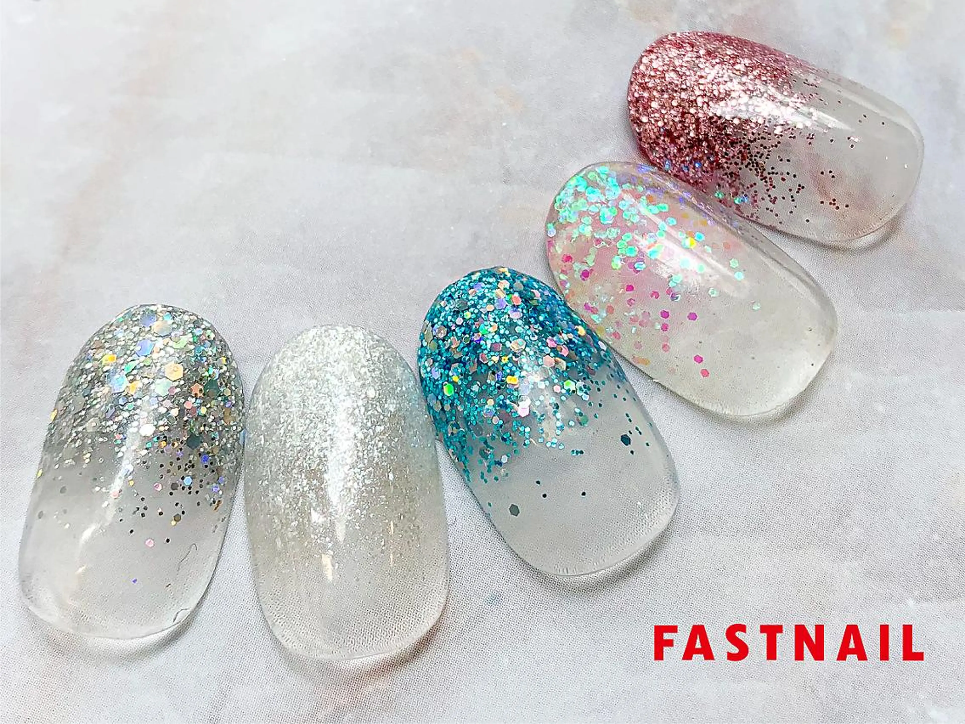 ワンカラーorラメグラ＋ケアプラン（ベーシック）￥4,570🌈ウォーターケアor下地定着剤🌟ソフトジェルオフ無料の写真