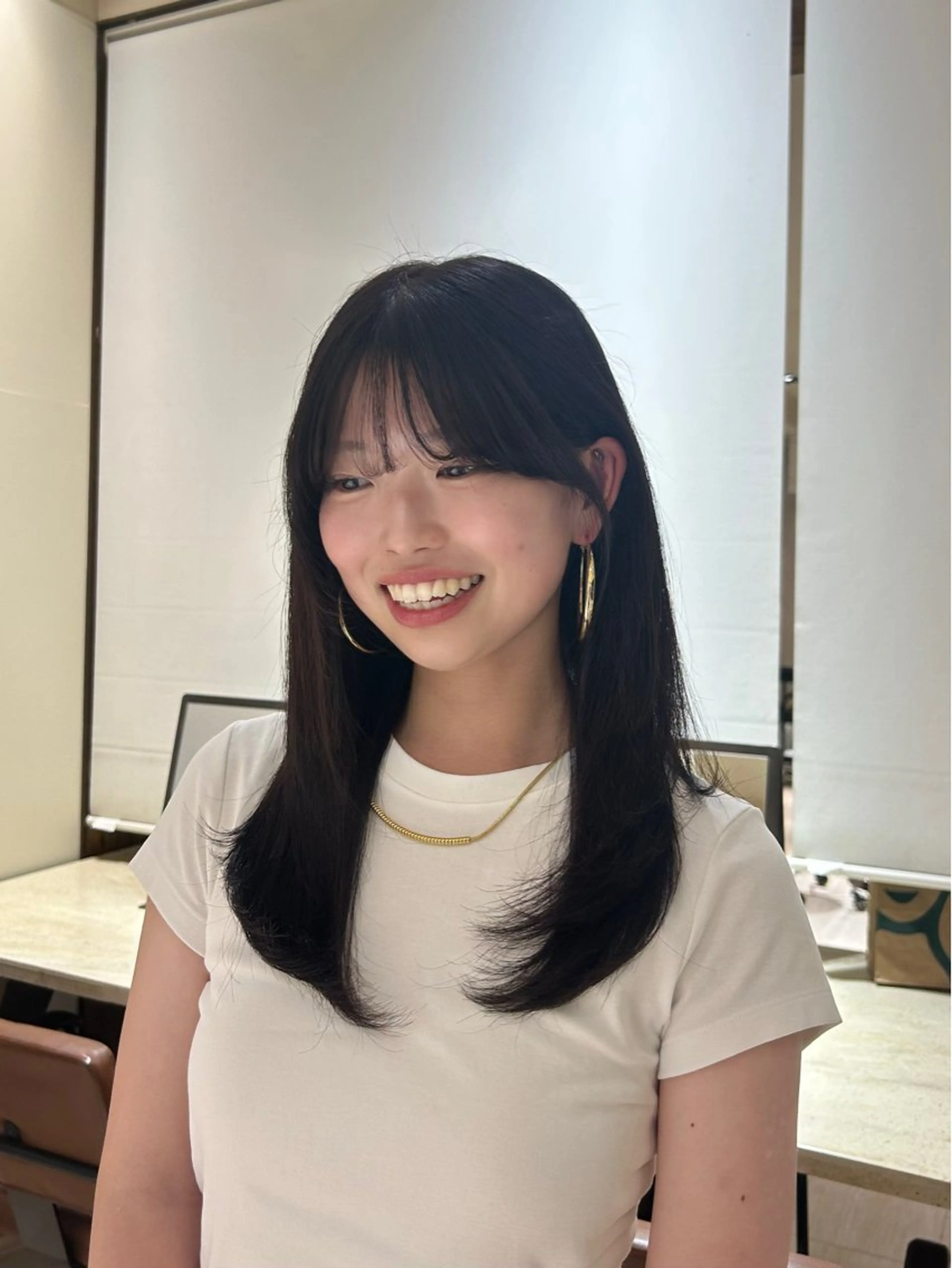 セミロング カラー 瑞希 / GINZA assistantのヘアスタイル