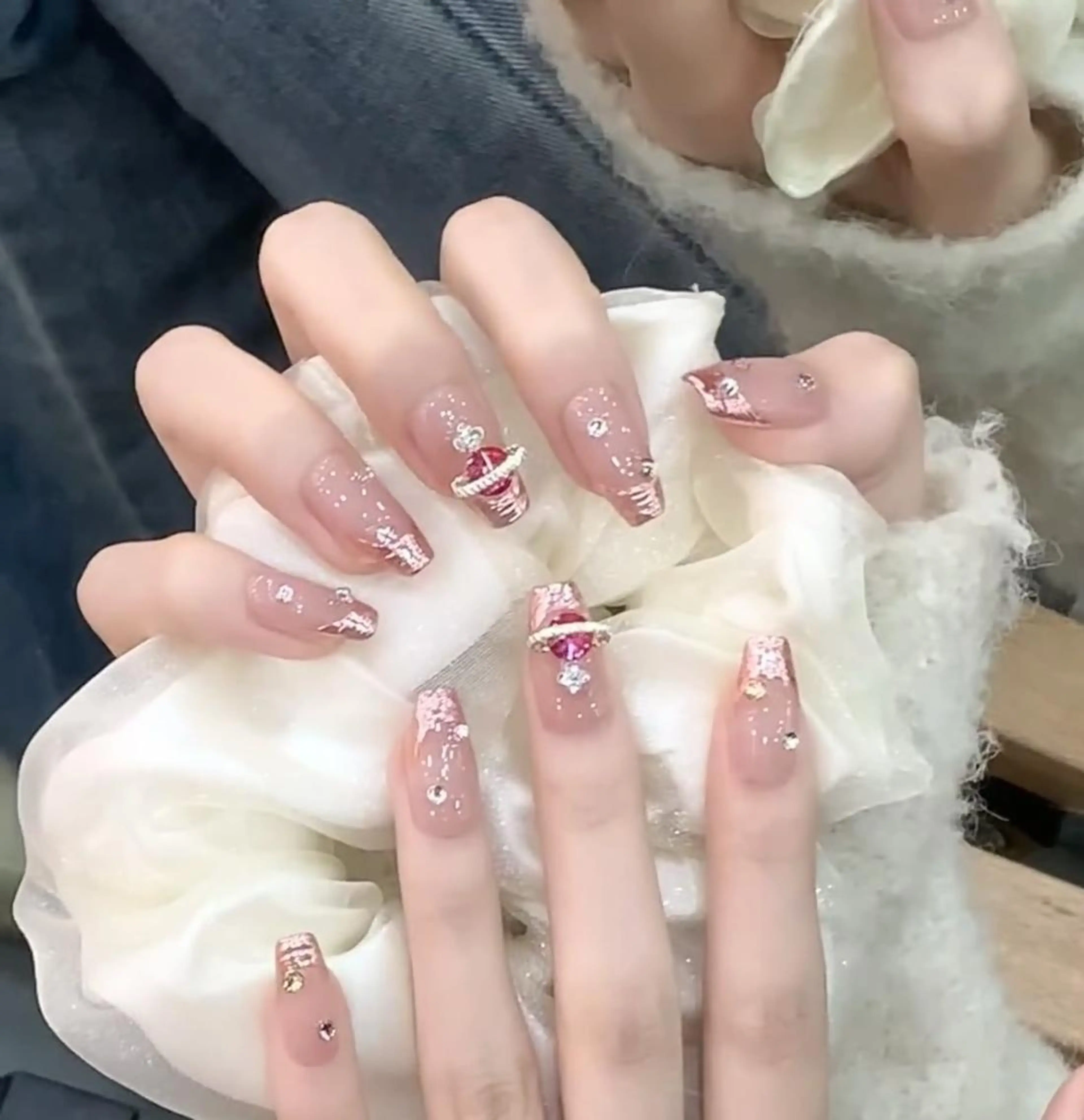 ネイル AB マツエクネイルサロンのネイルデザイン