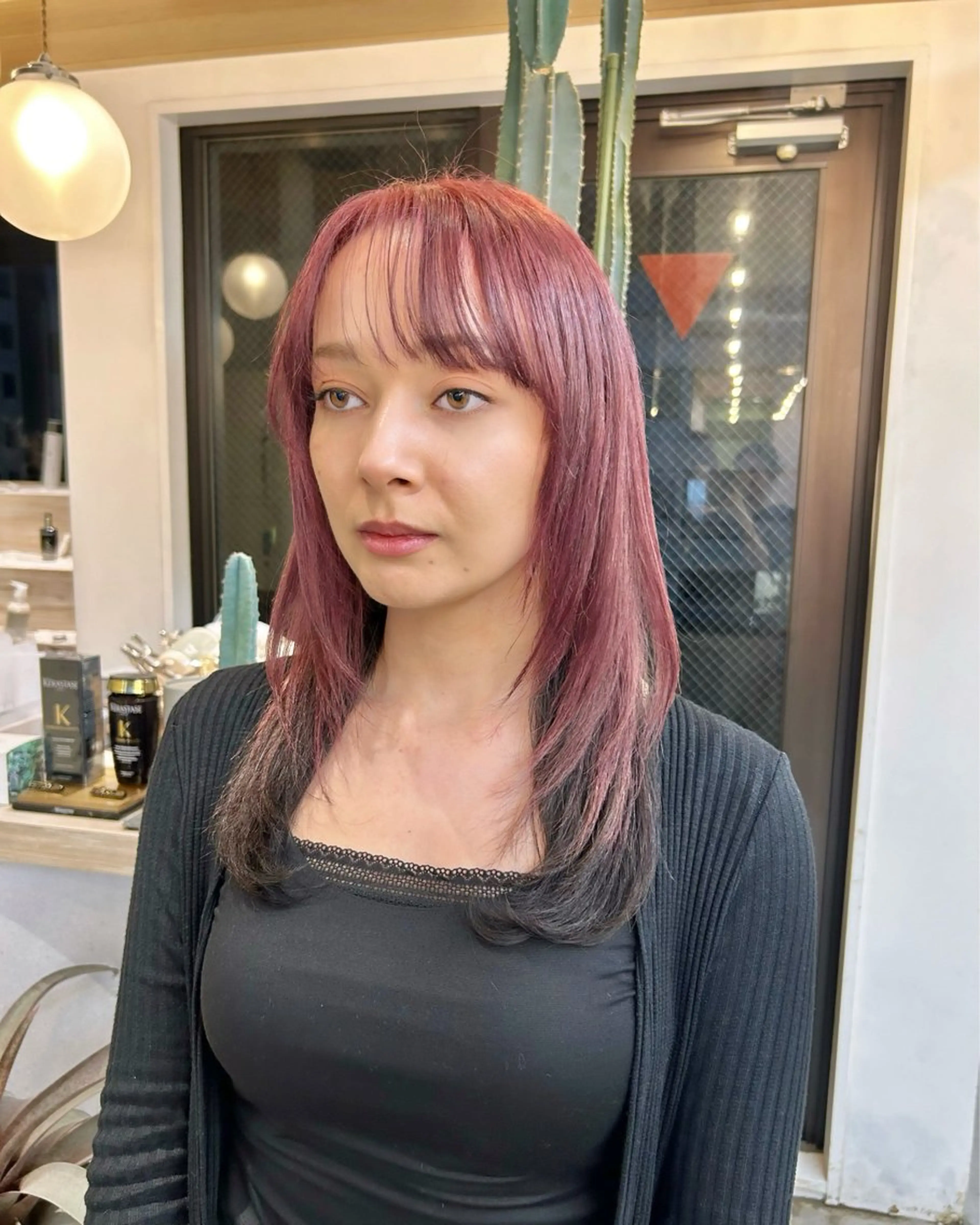 セミロング カット ヘアカラー トリートメント 🩵縮毛矯正/ブリー チ/髪質改善/いつかのヘアスタイル