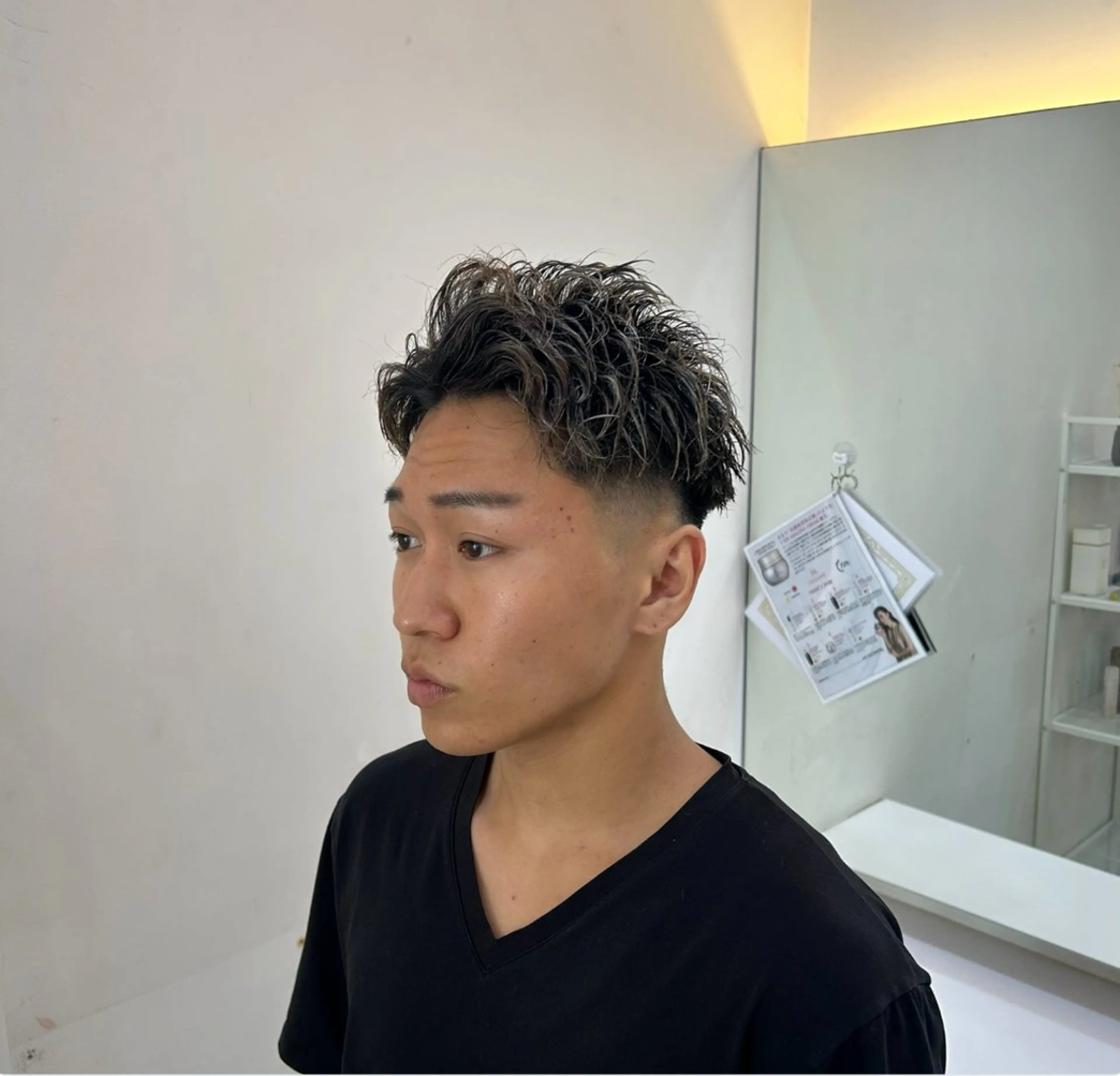 ショート カラー メンズ フェードカット メンズハイライト メンズメッシュ ハイライトカラー メッシュ カット ヘアカラー メンズパーマ/ ハイライト Tumのヘアスタイル