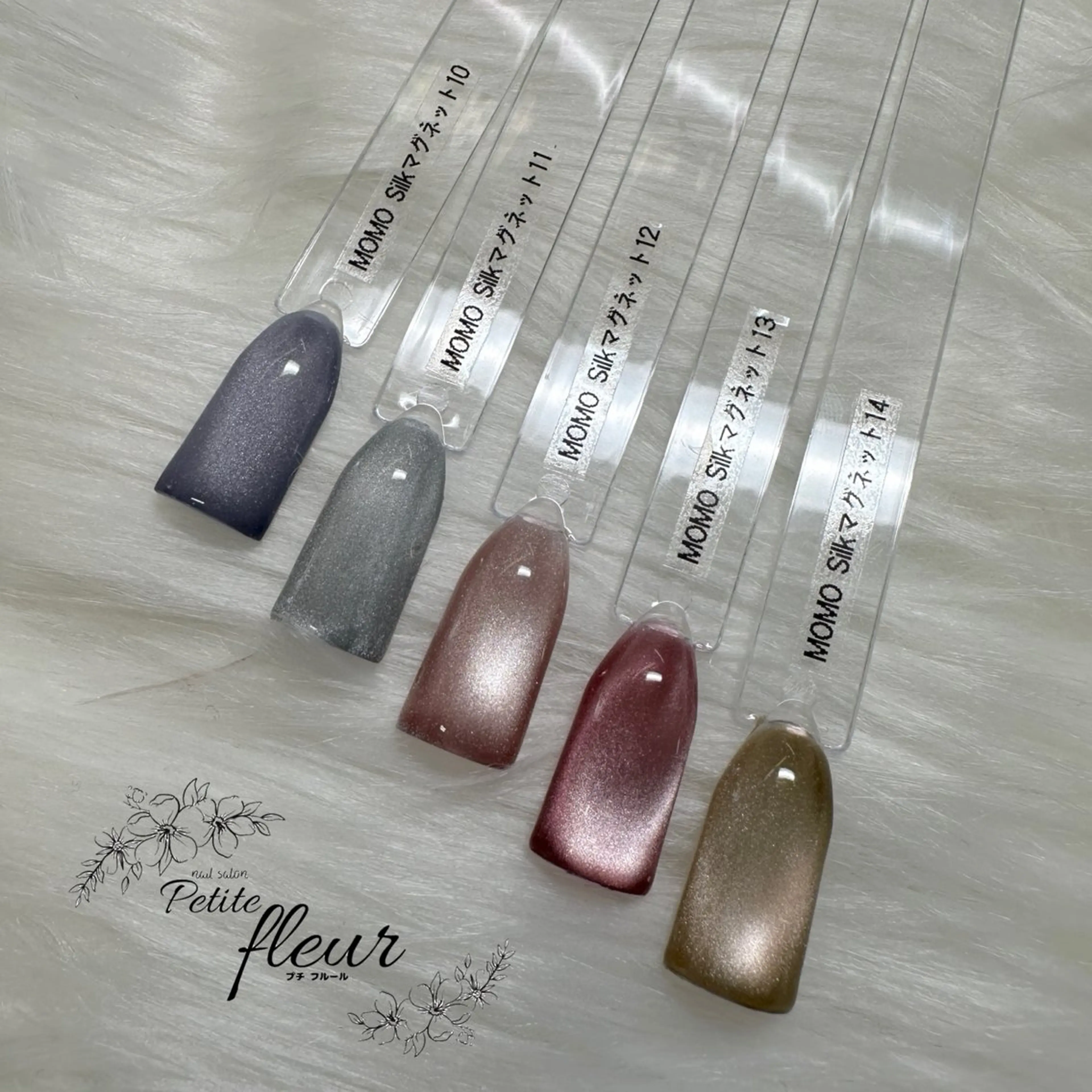 ネイル マグネットネイル ハンドネイル ❁⃘*。Petite fleur❁⃘*りさのネイルデザイン