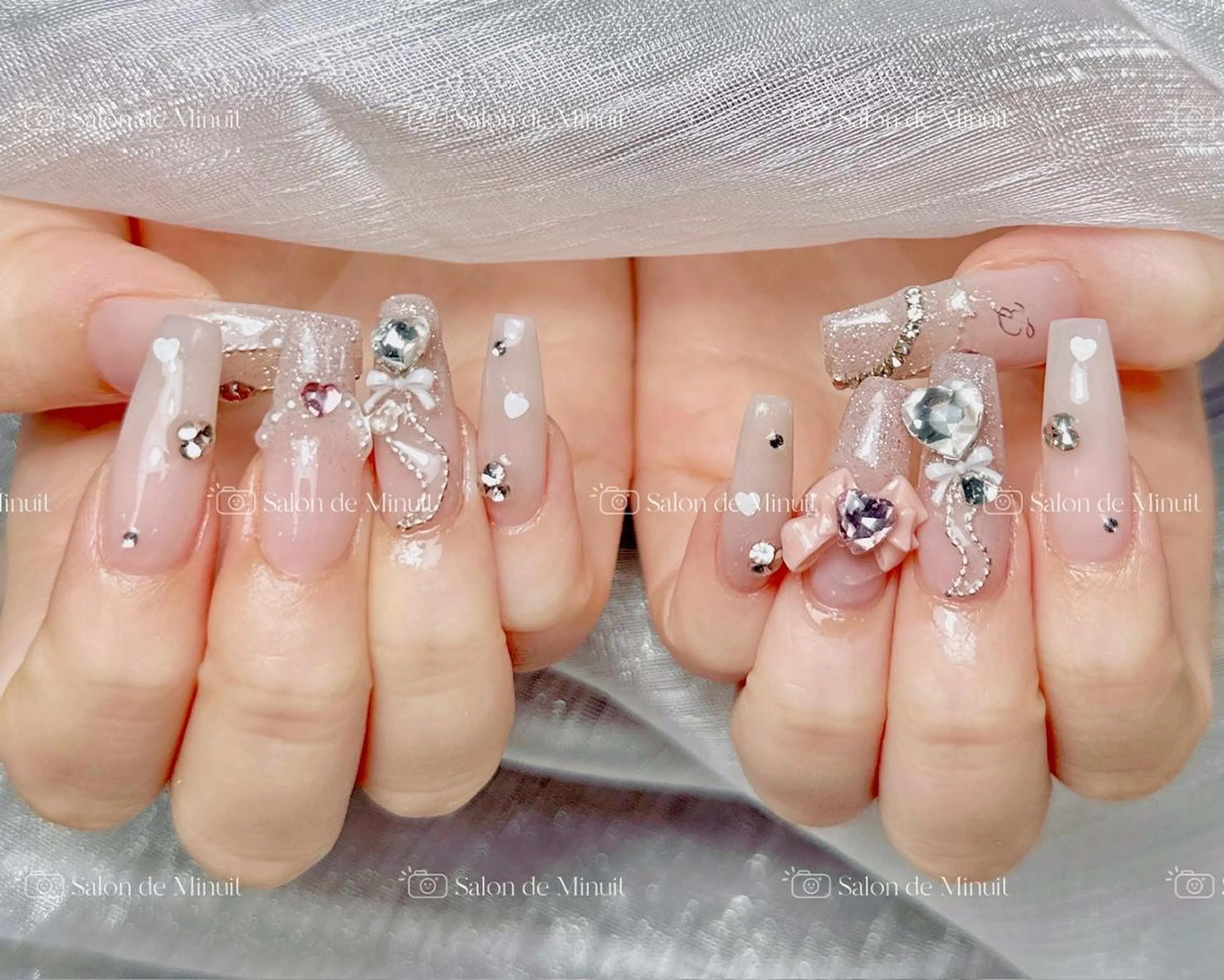 ネイル Salon de Minuit🦩のネイルデザイン