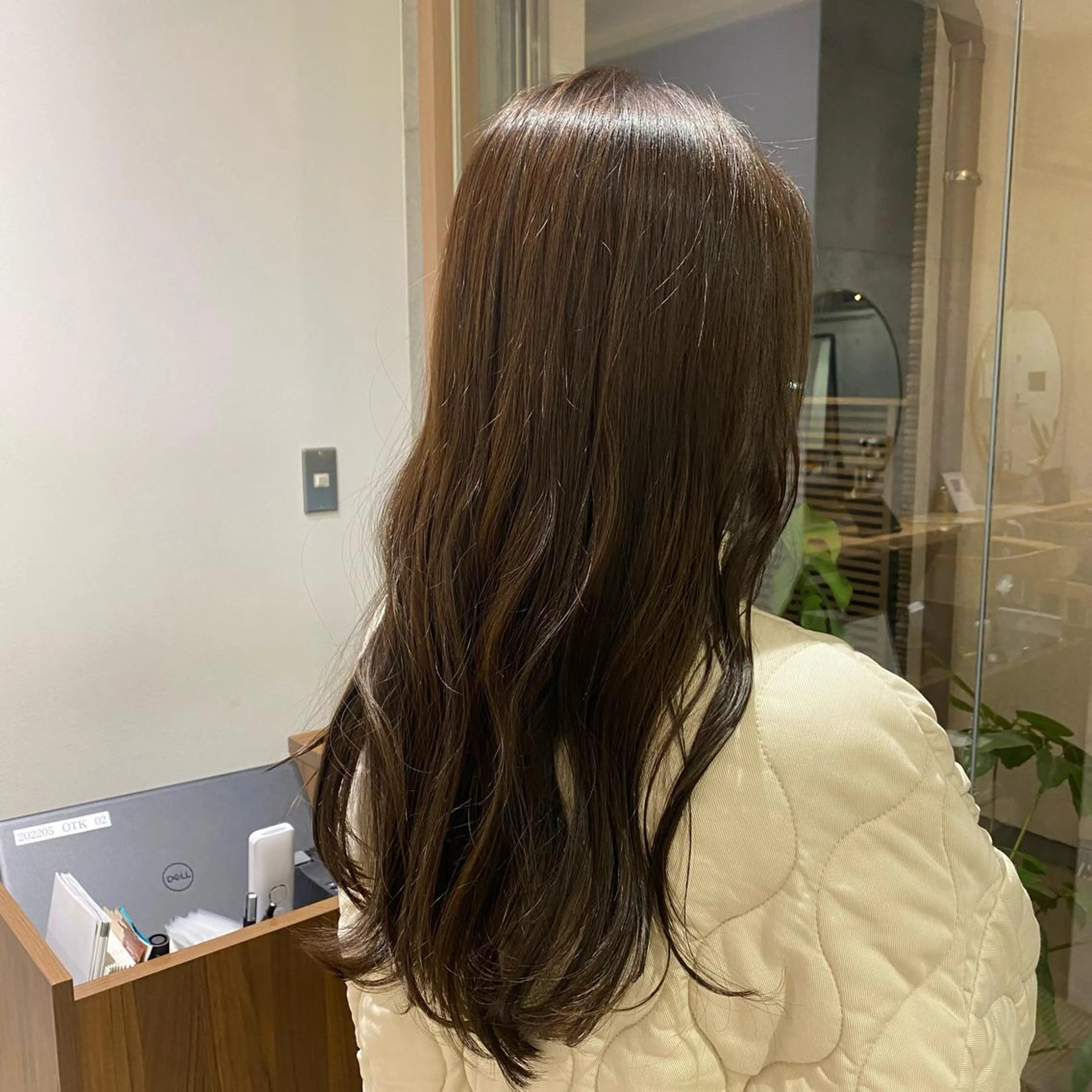 ロング カラー ベージュカラー ロング トリートメント fumi🪞血色感 アップ艶カラーのヘアスタイル