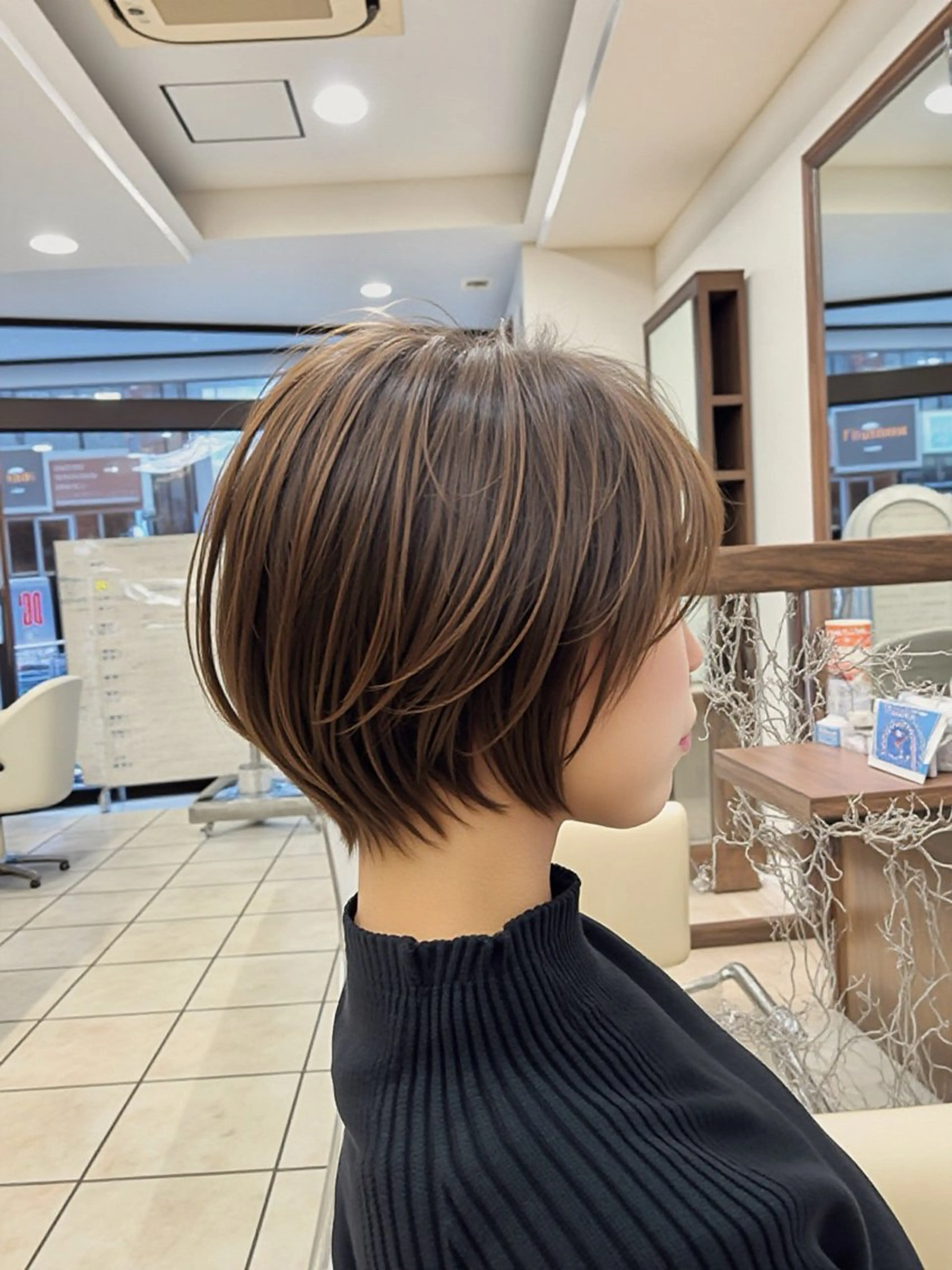 ショート ヘアカラー トリートメント ✨髪質改善・縮毛矯正 専門美容室マーベルのヘアスタイル