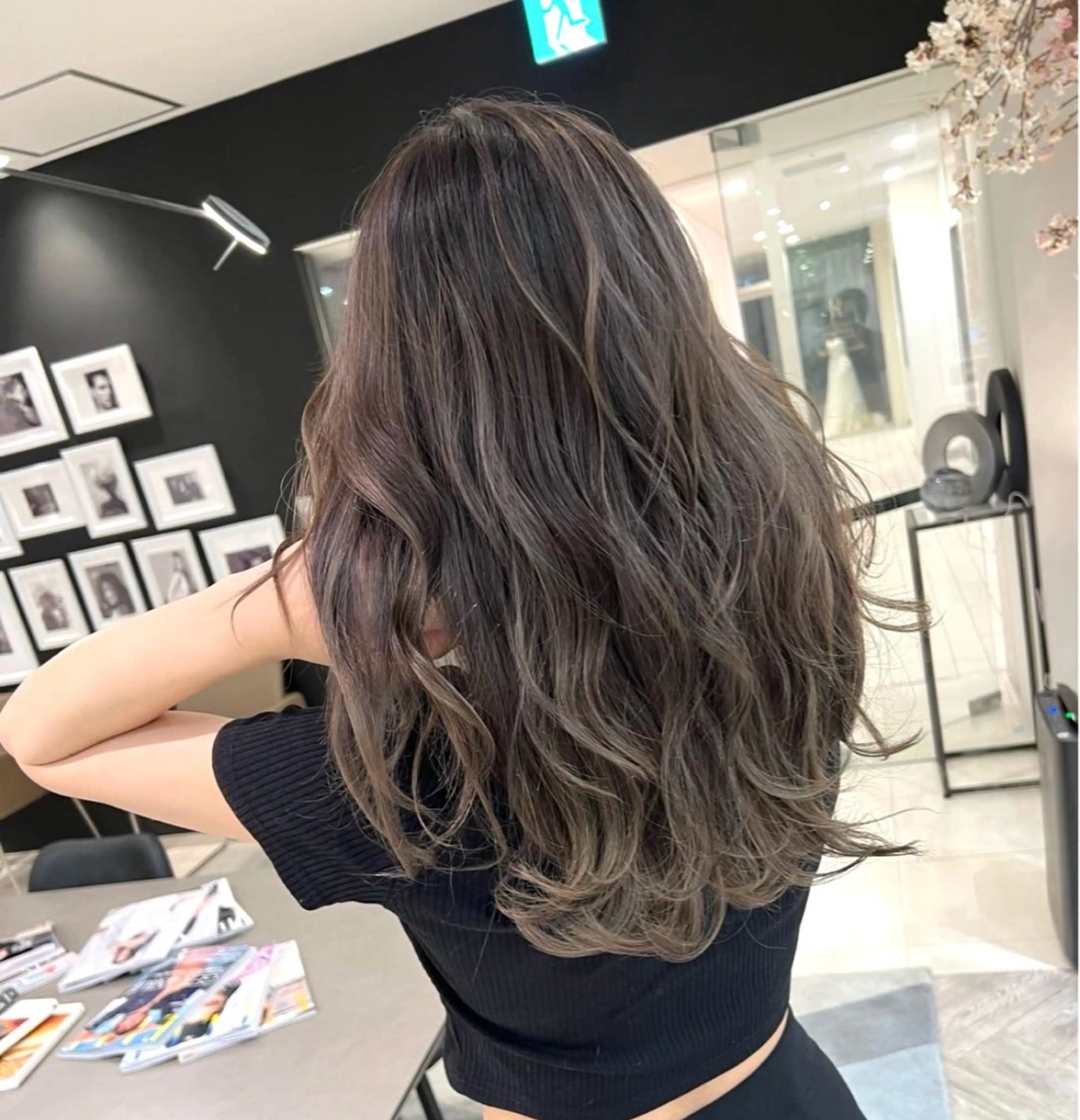 ロング カラー ヘアカラー 🇺🇸海外デザイン iCON TOKYOのヘアスタイル