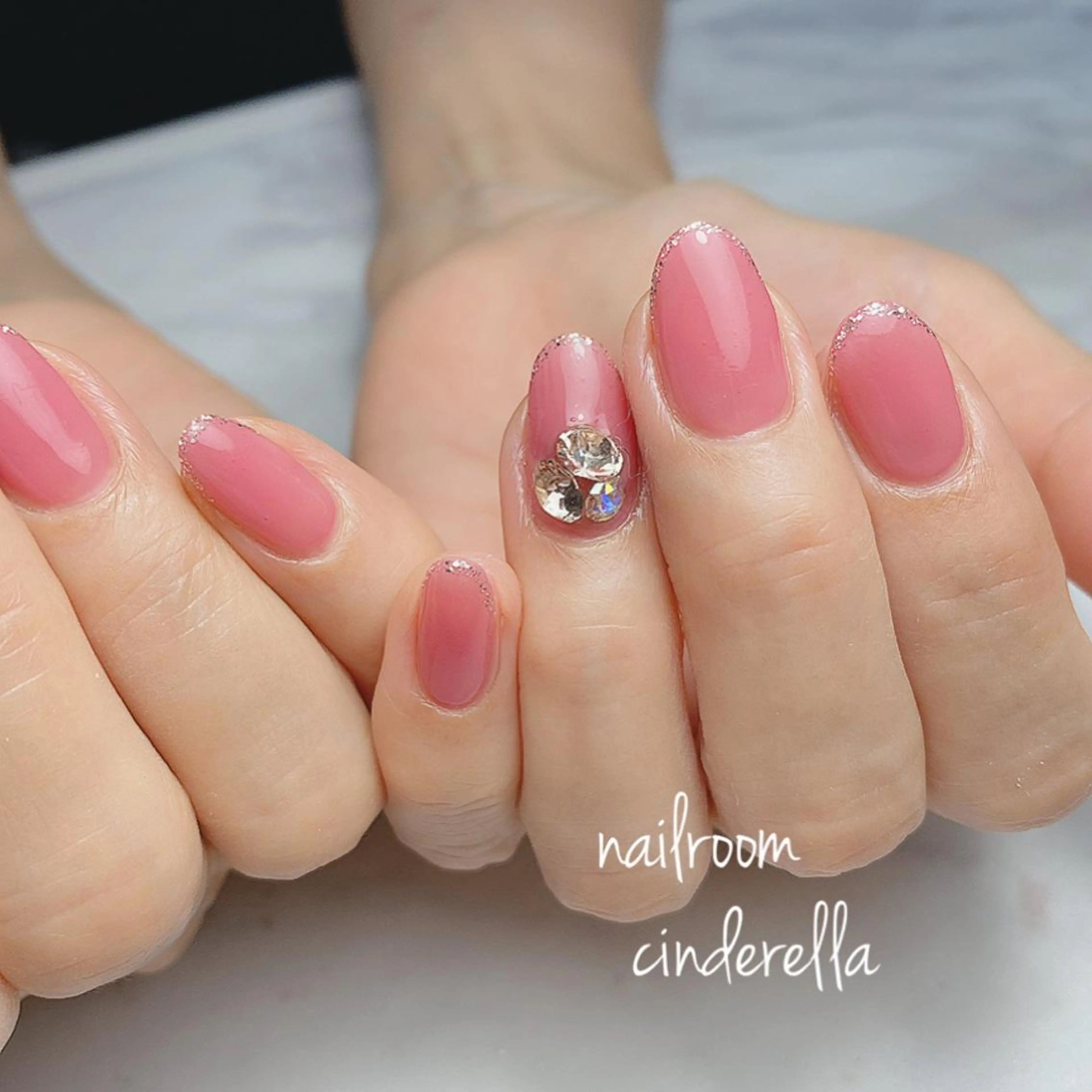 ネイル Nailroom. Cinderellaのネイルデザイン