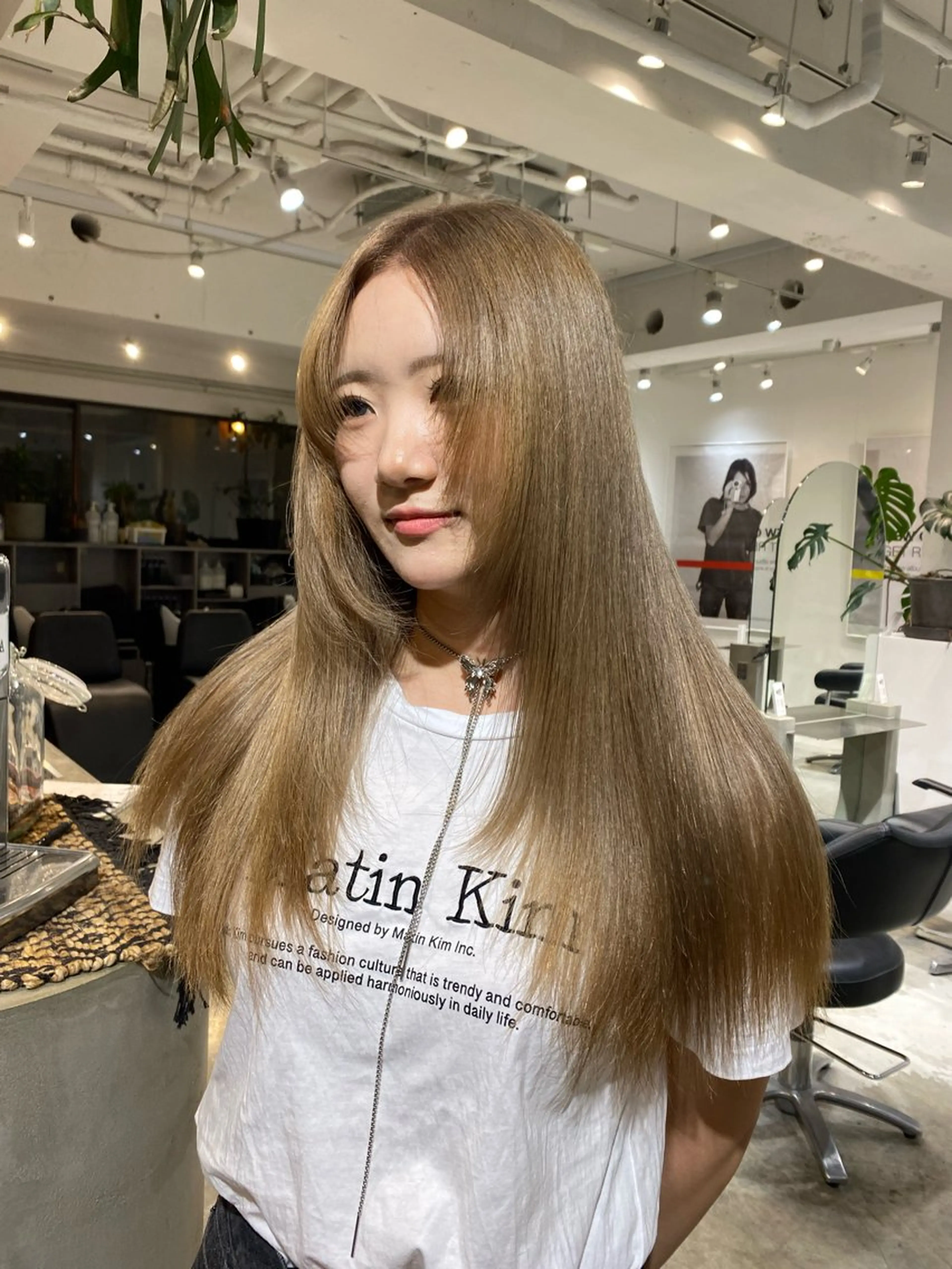 カラー ベージュカラー ブリーチ 透明感カラー P.S.Gemmie所属・スプリング/スパイラ ル/パーマ/きららのヘアスタイル