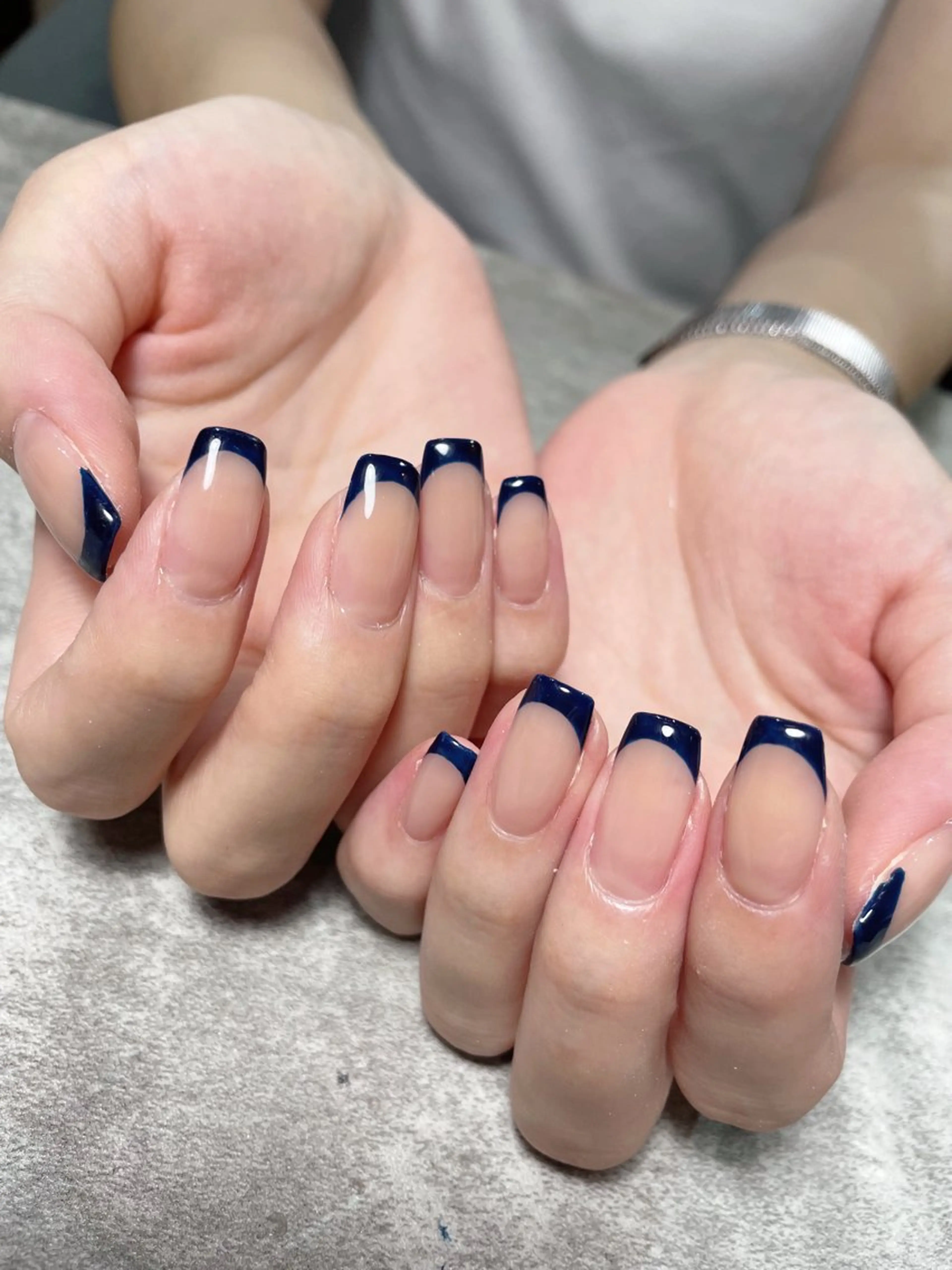 フレンチネイル#ネイビーネイル#フレンチ｜ma riのネイル