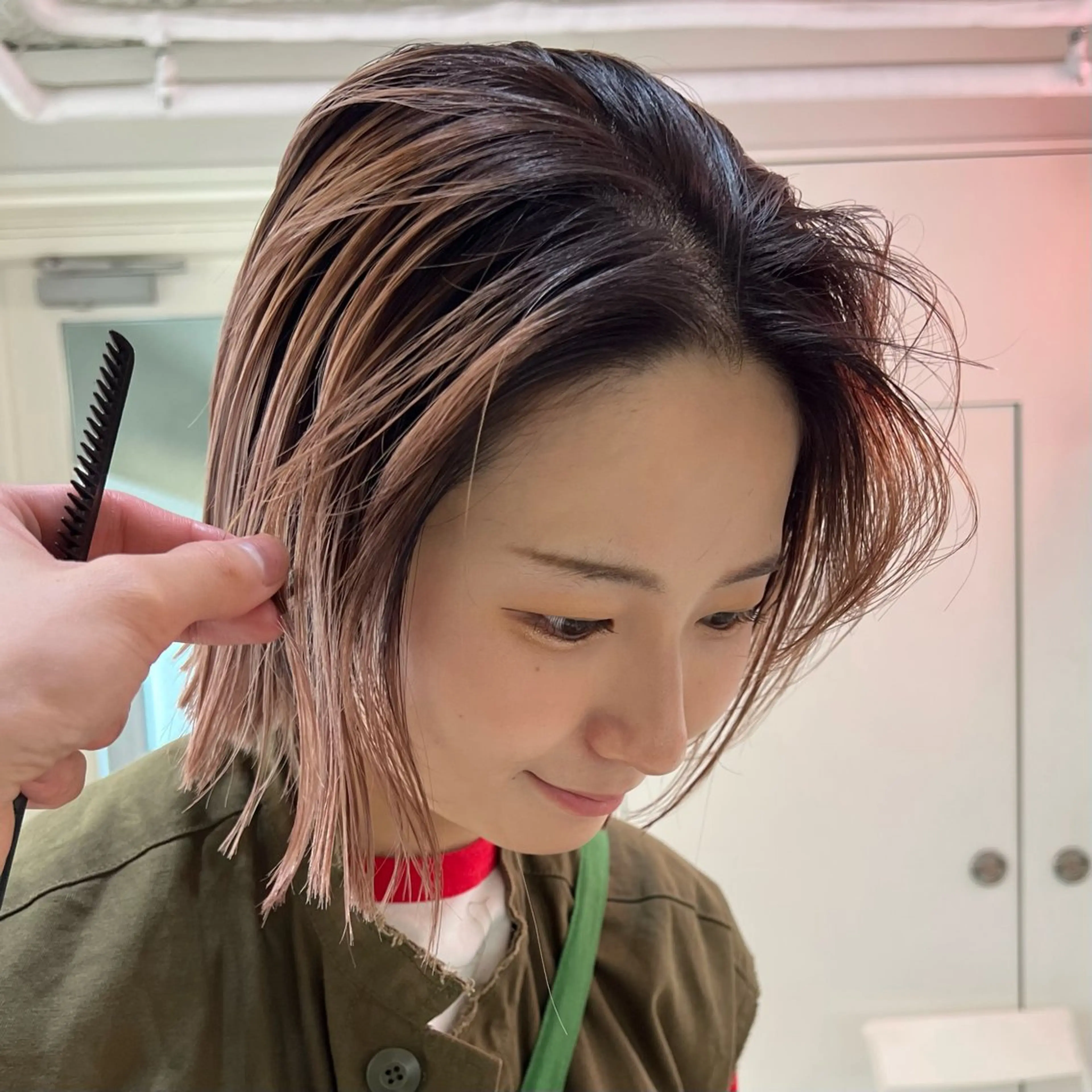 カラー 艶 ハイトーン✨ユキノのヘアスタイル