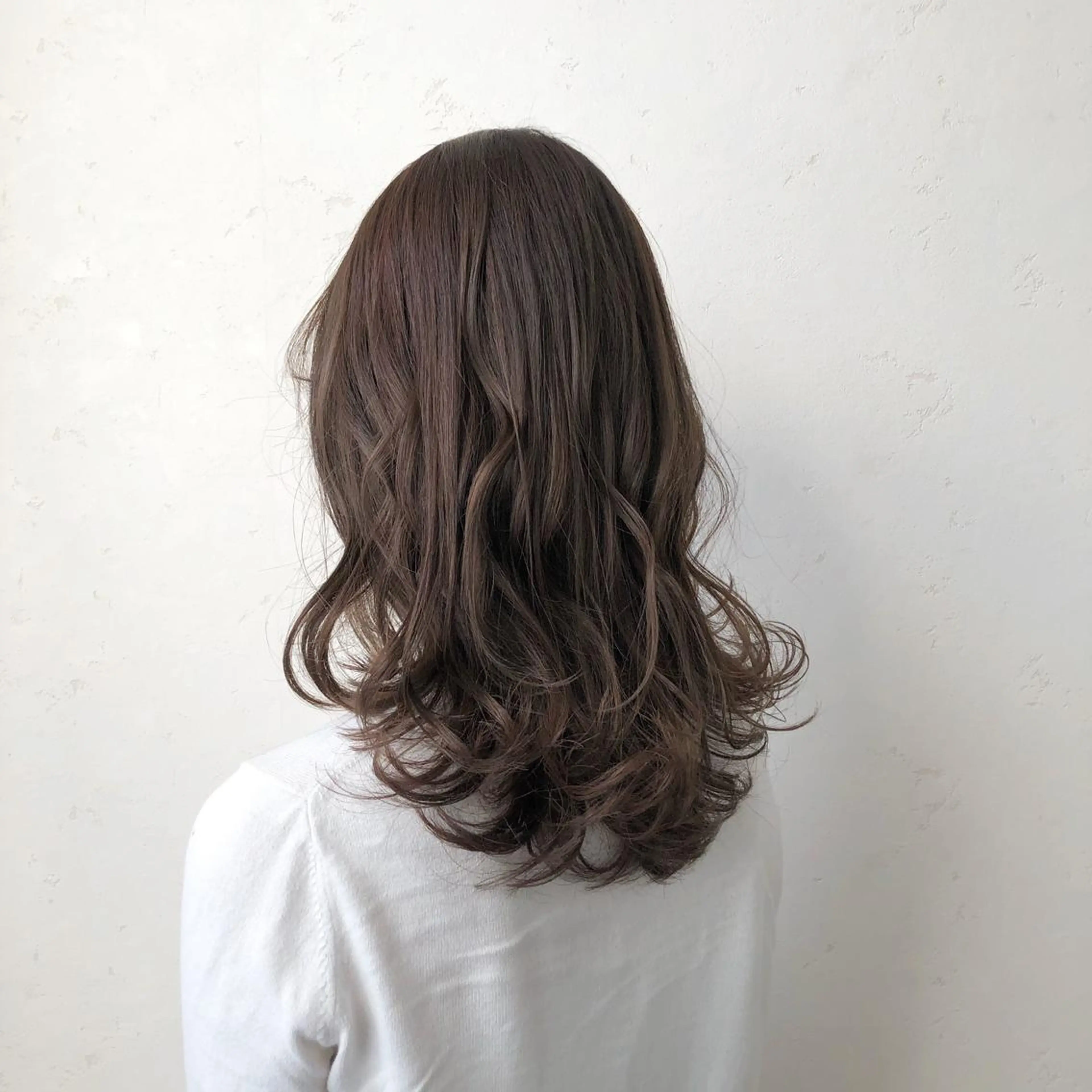 ミディアム 西川 仁のヘアスタイル