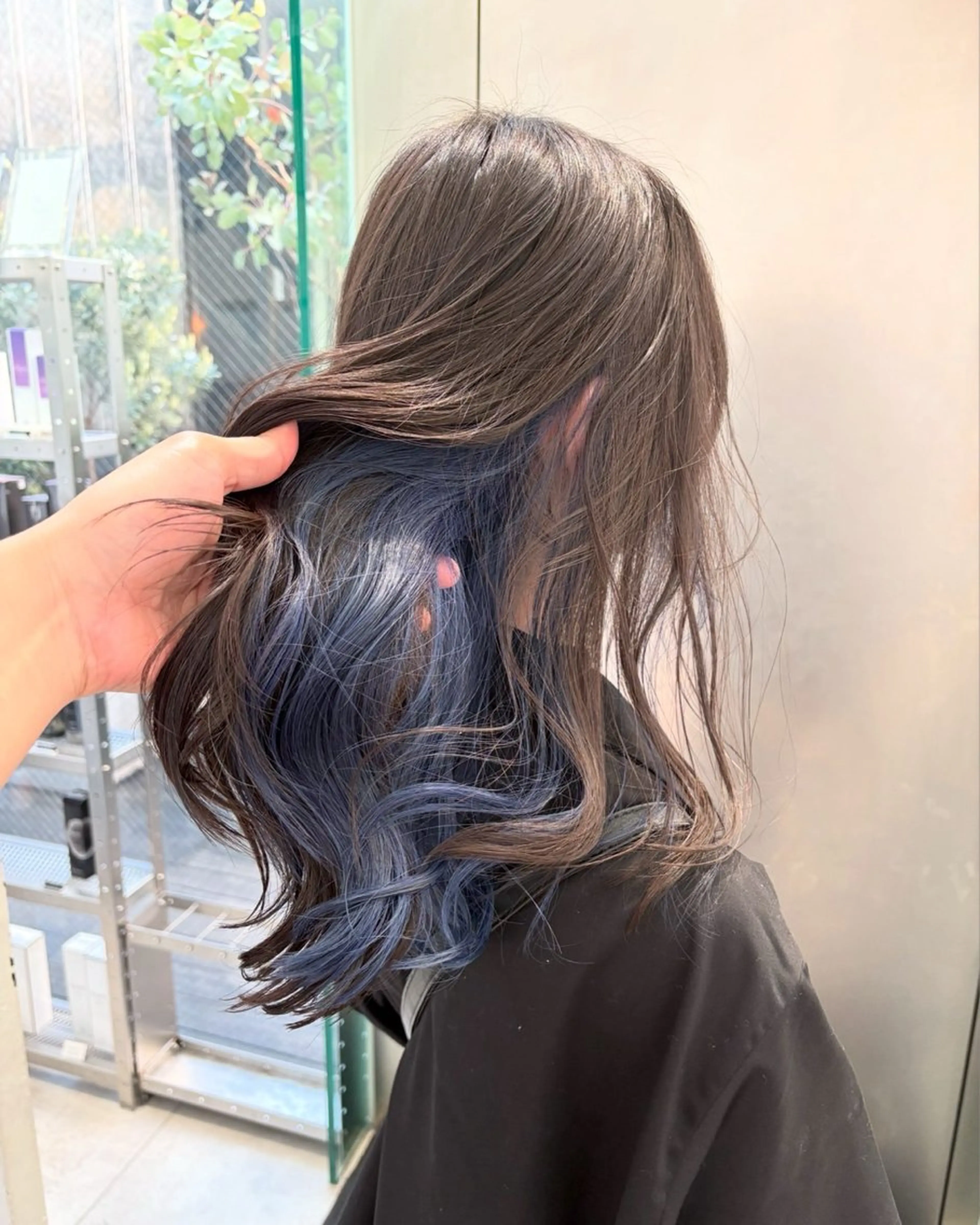 ロング カラー ベージュカラー ブルーカラー インナーカラー ヘアカラー CHERIEブリーチ ダブルカラー　天神のヘアスタイル