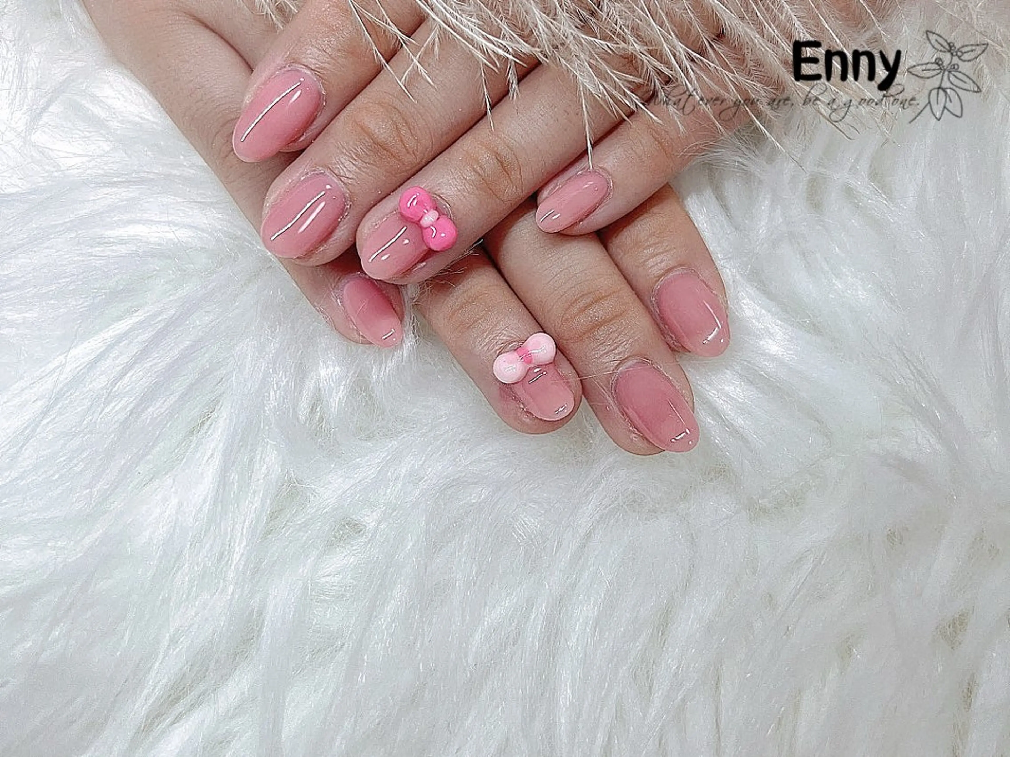 ネイル チークネイル 長さ出し フットネイル フレンチネイル ジェルネイル ハンドネイル Lily Ennyのネイルデザイン