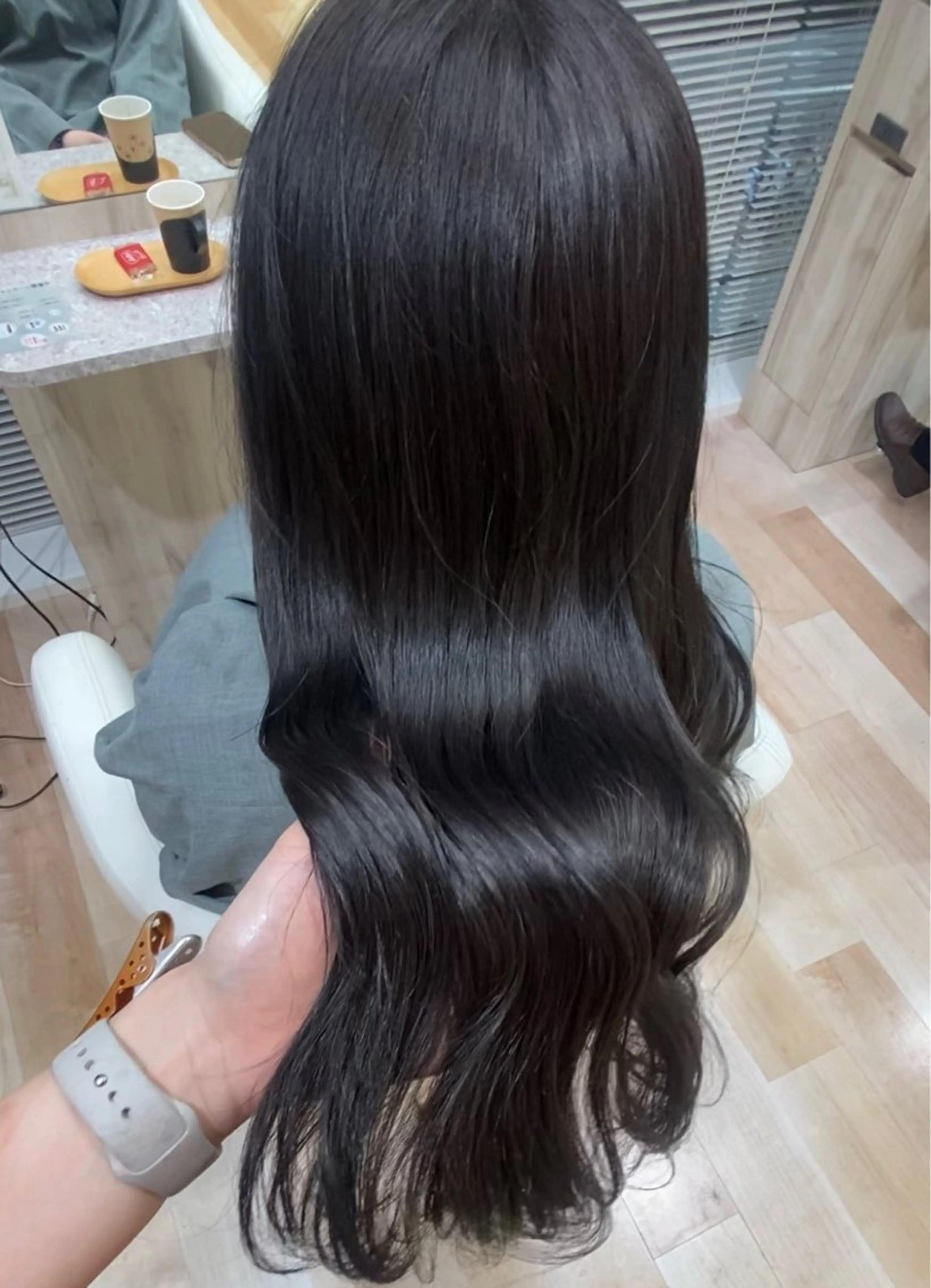 ロング カラー ラベンダーカラー カット ヘアカラー トリートメント 松永 わかなのヘアスタイル