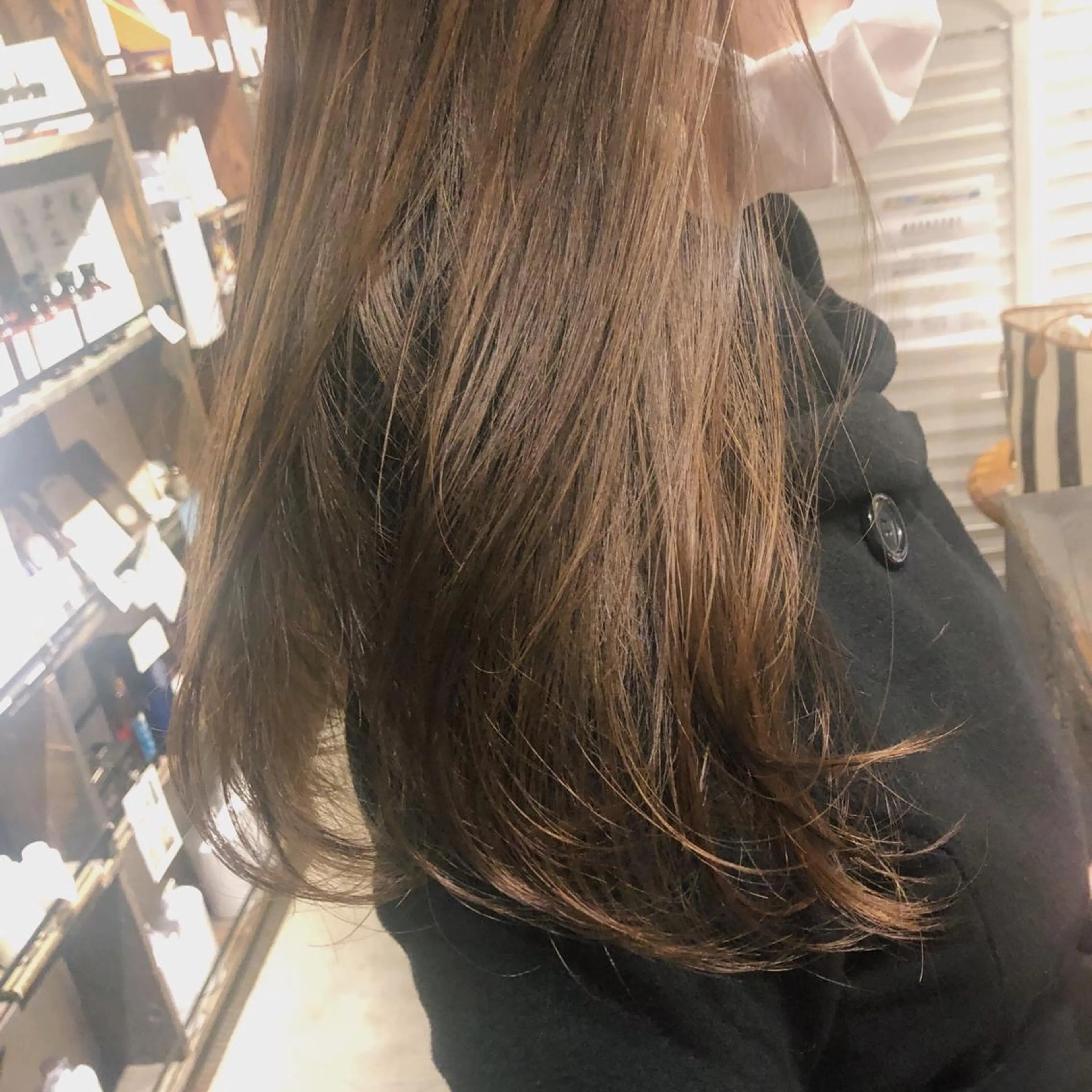 ロング ハイライト ヘアカラー 吉川 愛美李のヘアスタイル