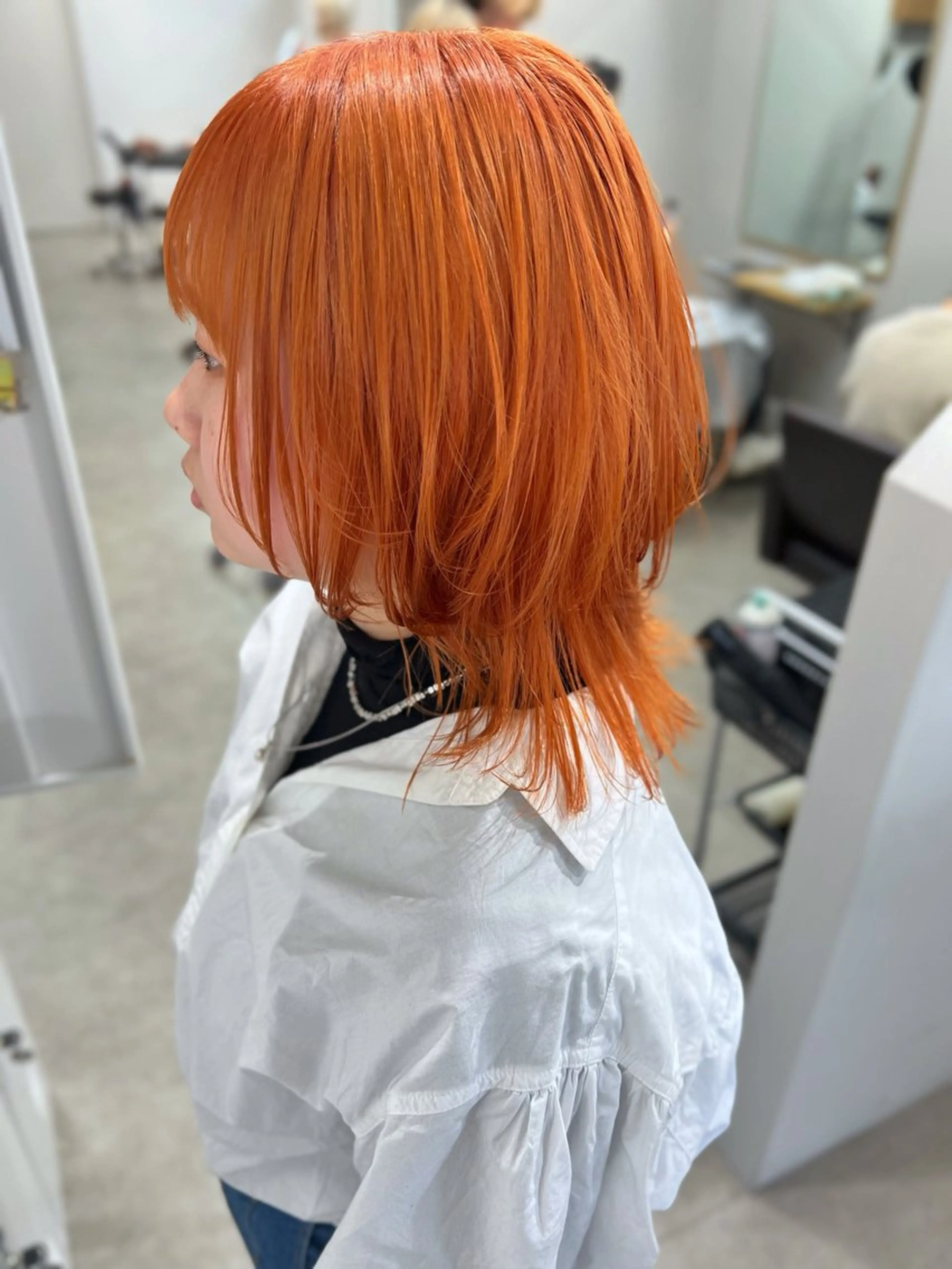 ロング カラー ブリーチ ダブルカラー ハイトーンカラー オレンジ 顔周りカット カット ヘアカラー トリートメント ブリーチ/髪質改善/ レイヤー/YUTO‎のヘアスタイル