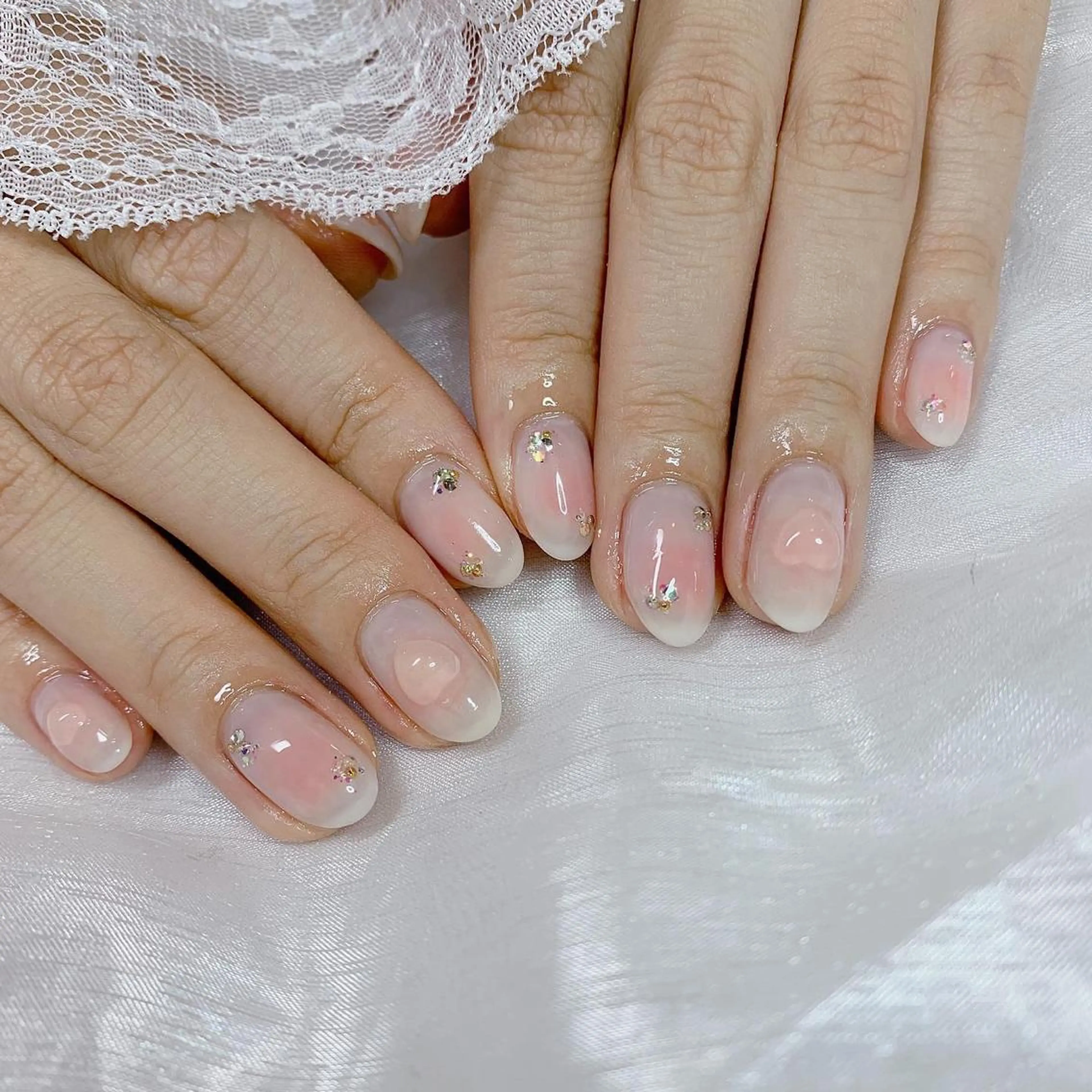 ネイル ハート UVネイル ハンドネイル La neige* yuki 🥯🍑のネイルデザイン