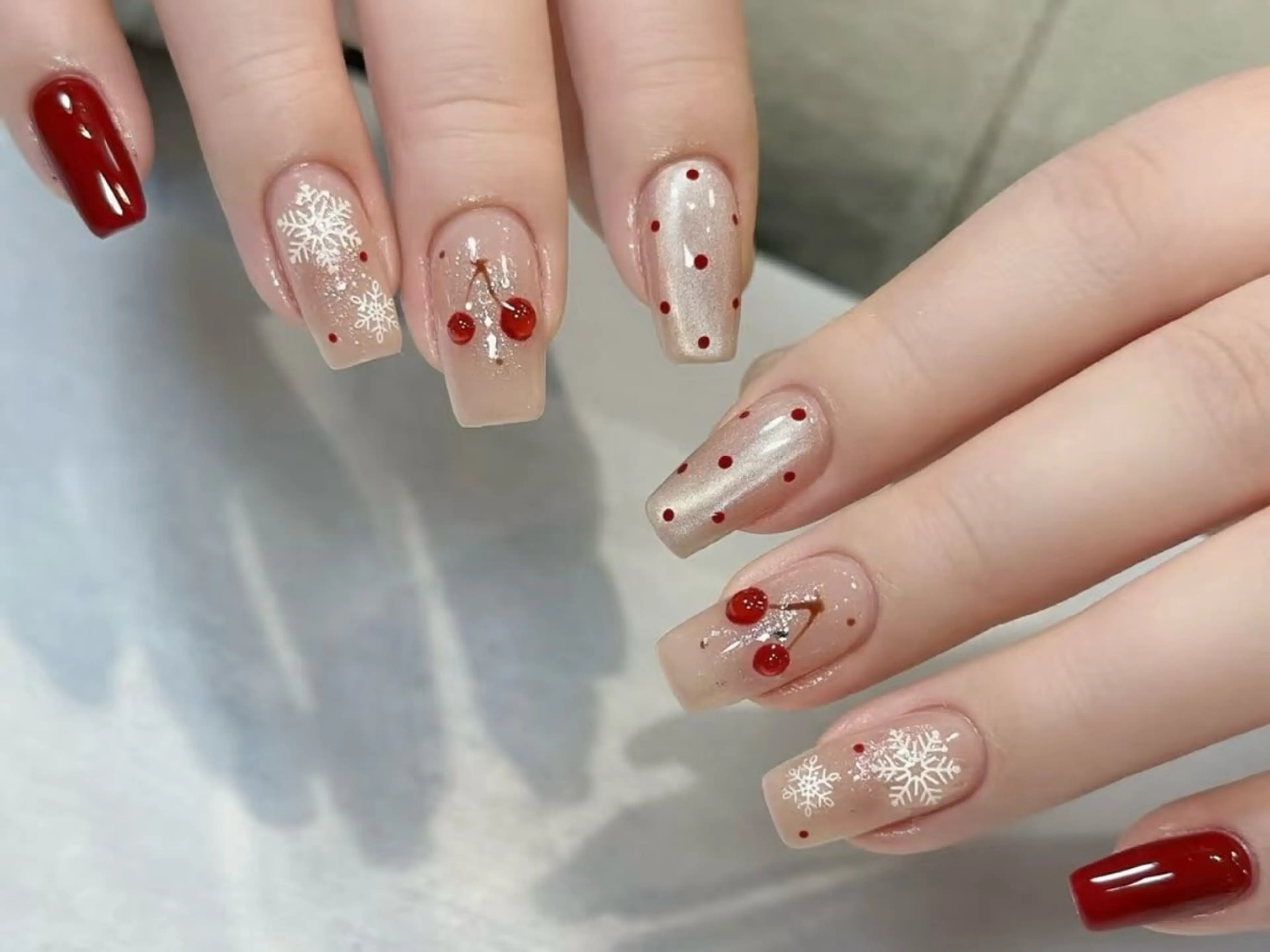 セミロング ハンドネイル Chic Muse nail salonのネイルデザイン