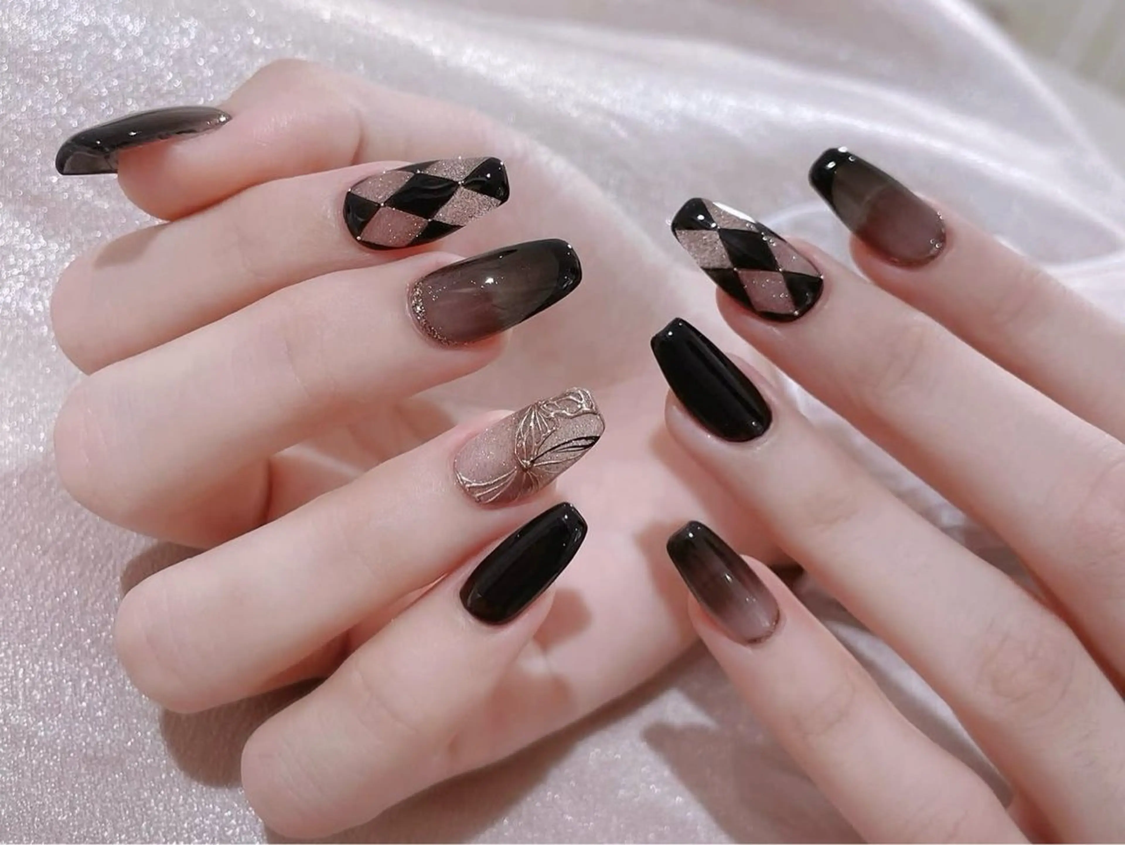 ネイル ハンドネイル ハンドケア Nova Nail Nambaのネイルデザイン