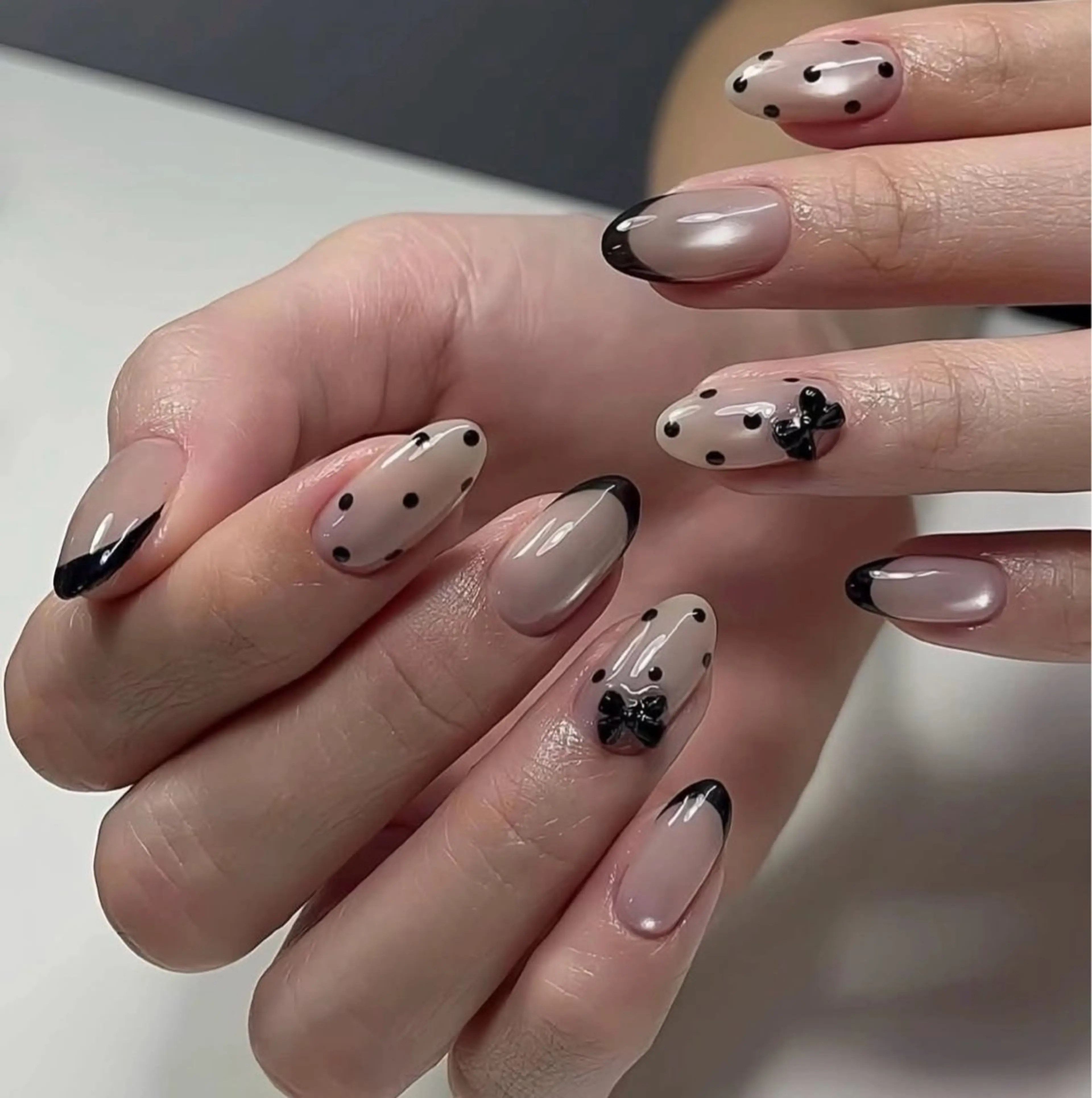 ネイル アートネイル オーロラネイル フレンチネイル ジェルネイル グラデーション ハンドネイル Ryunail所属・Ryu Nail Shinokuboのネイルデザイン