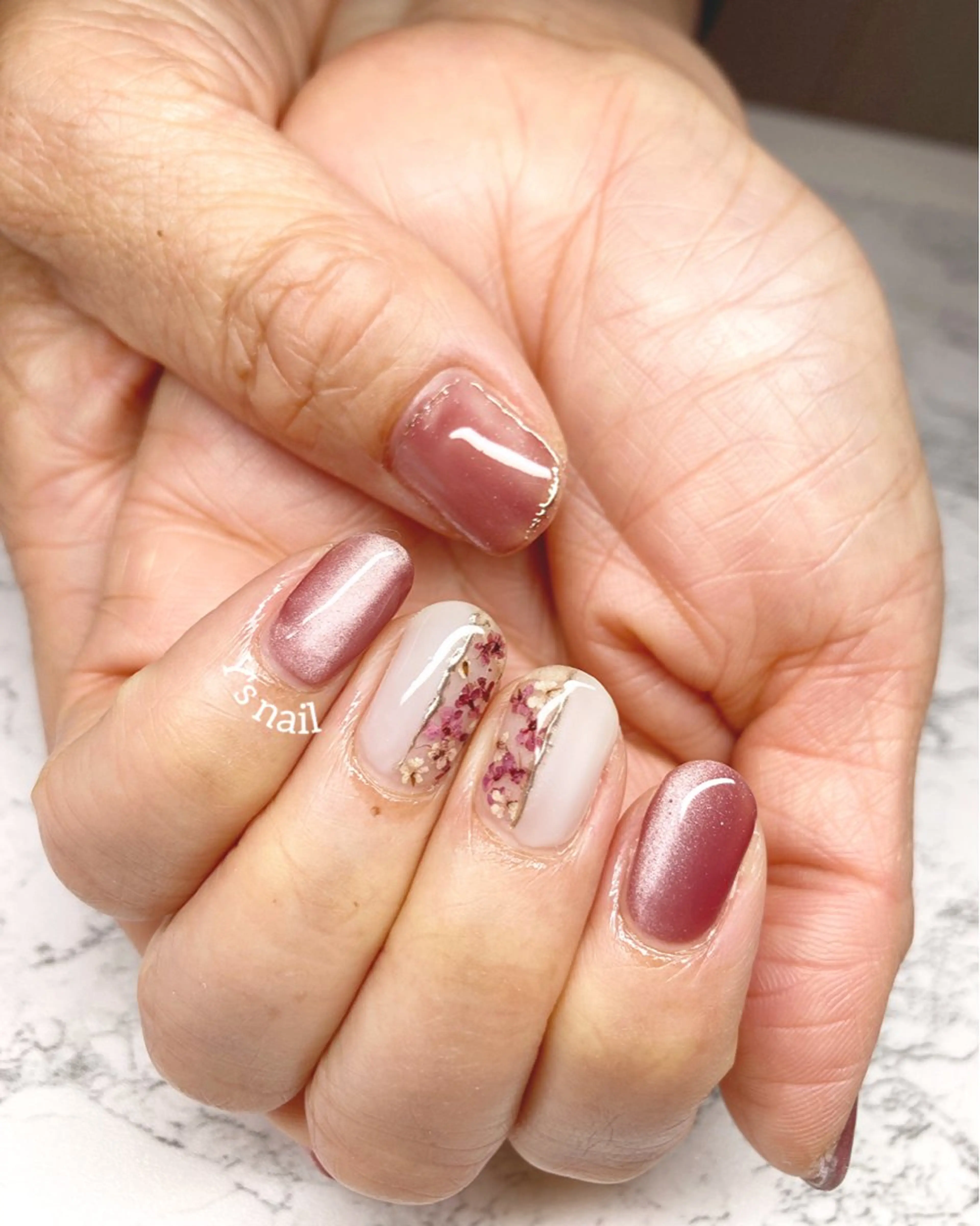 ネイル マグネットネイル ハンドネイル 手書きが得意🖌️ Y’s  nailのネイルデザイン