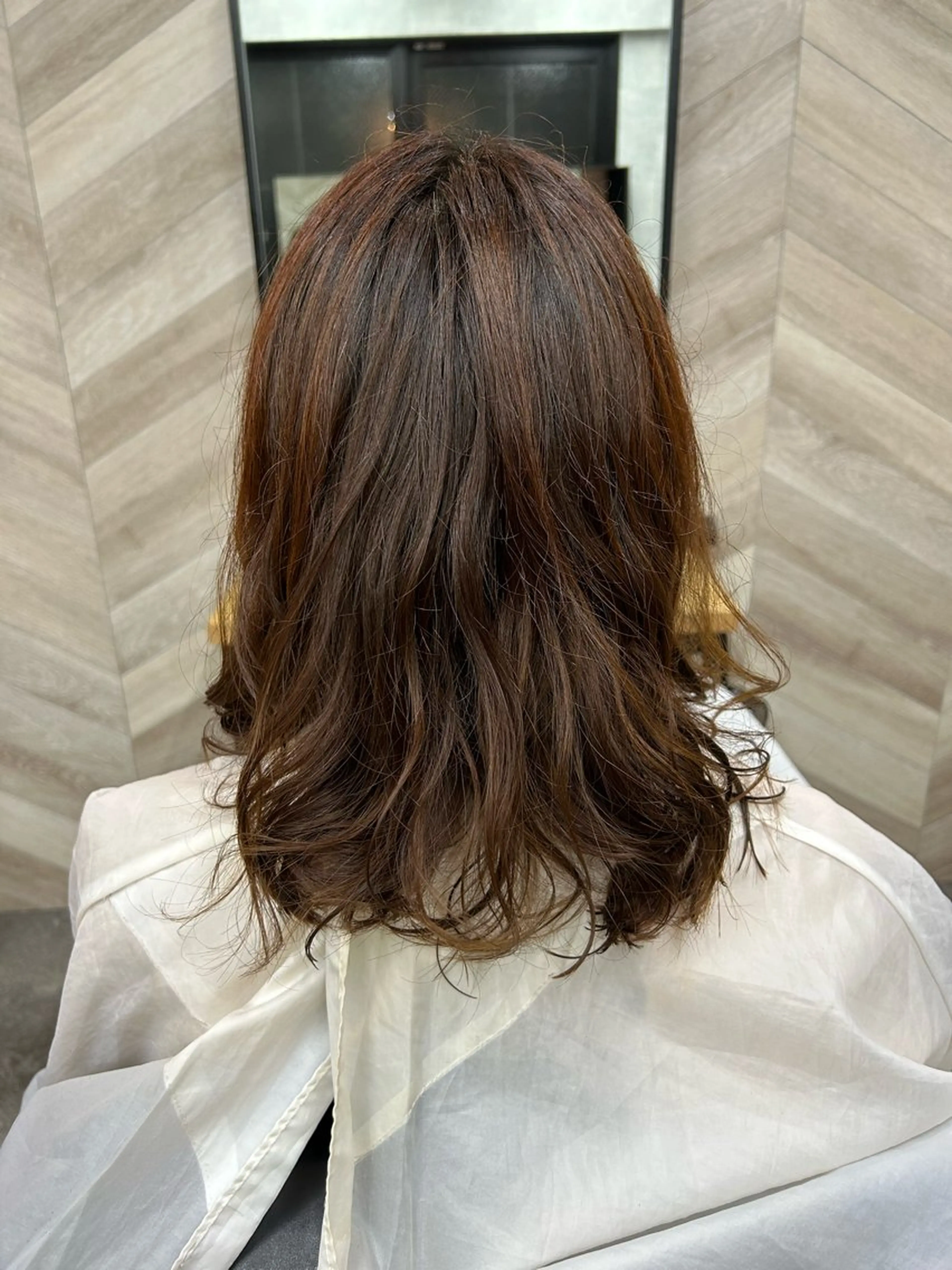 ミディアム パーマ ミディアムパーマ デジタルパーマ 飯塚 沙衣のヘアスタイル