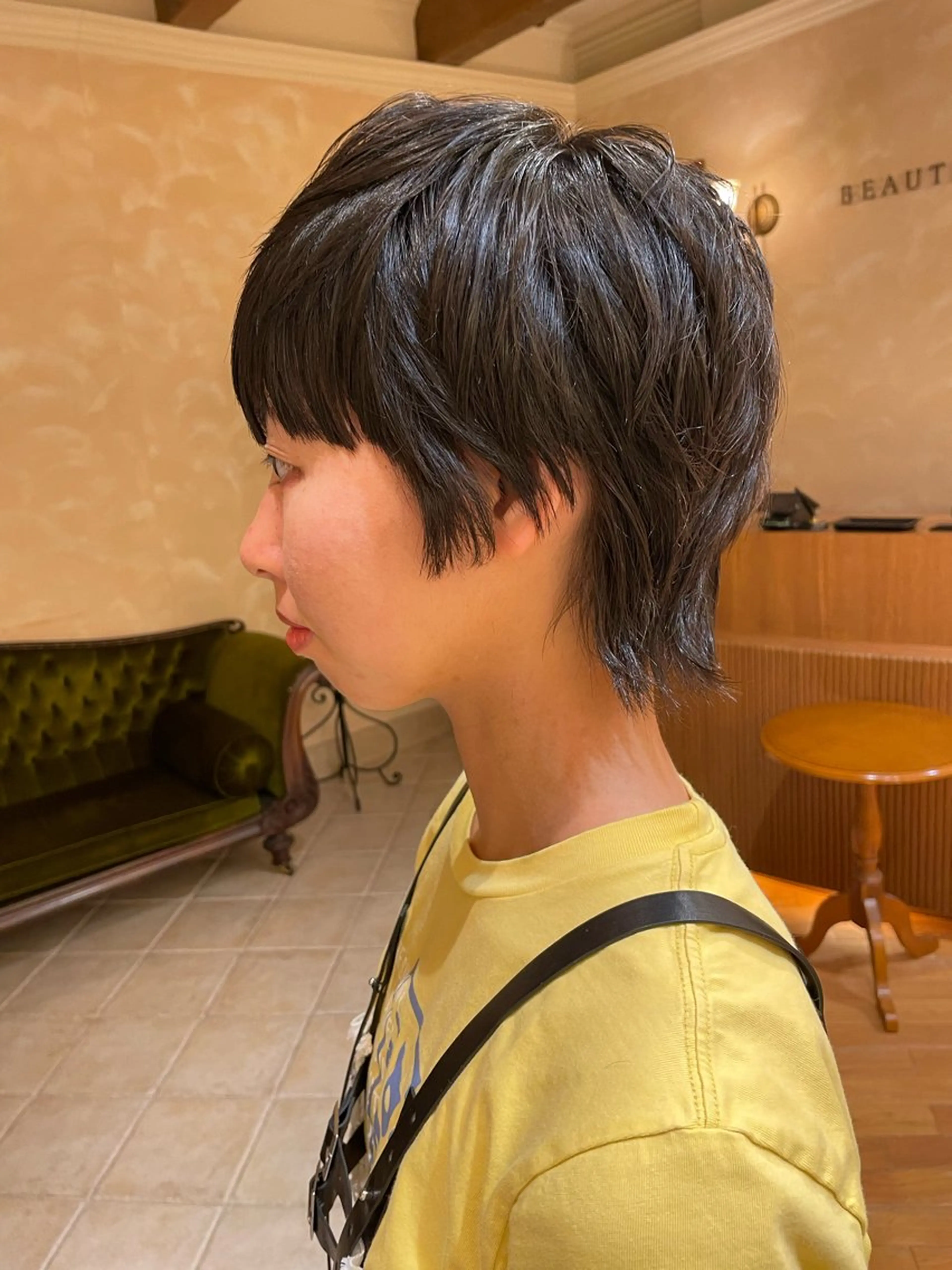 ショート ショートヘア ウルフカット ボブ ホノカのヘアスタイル