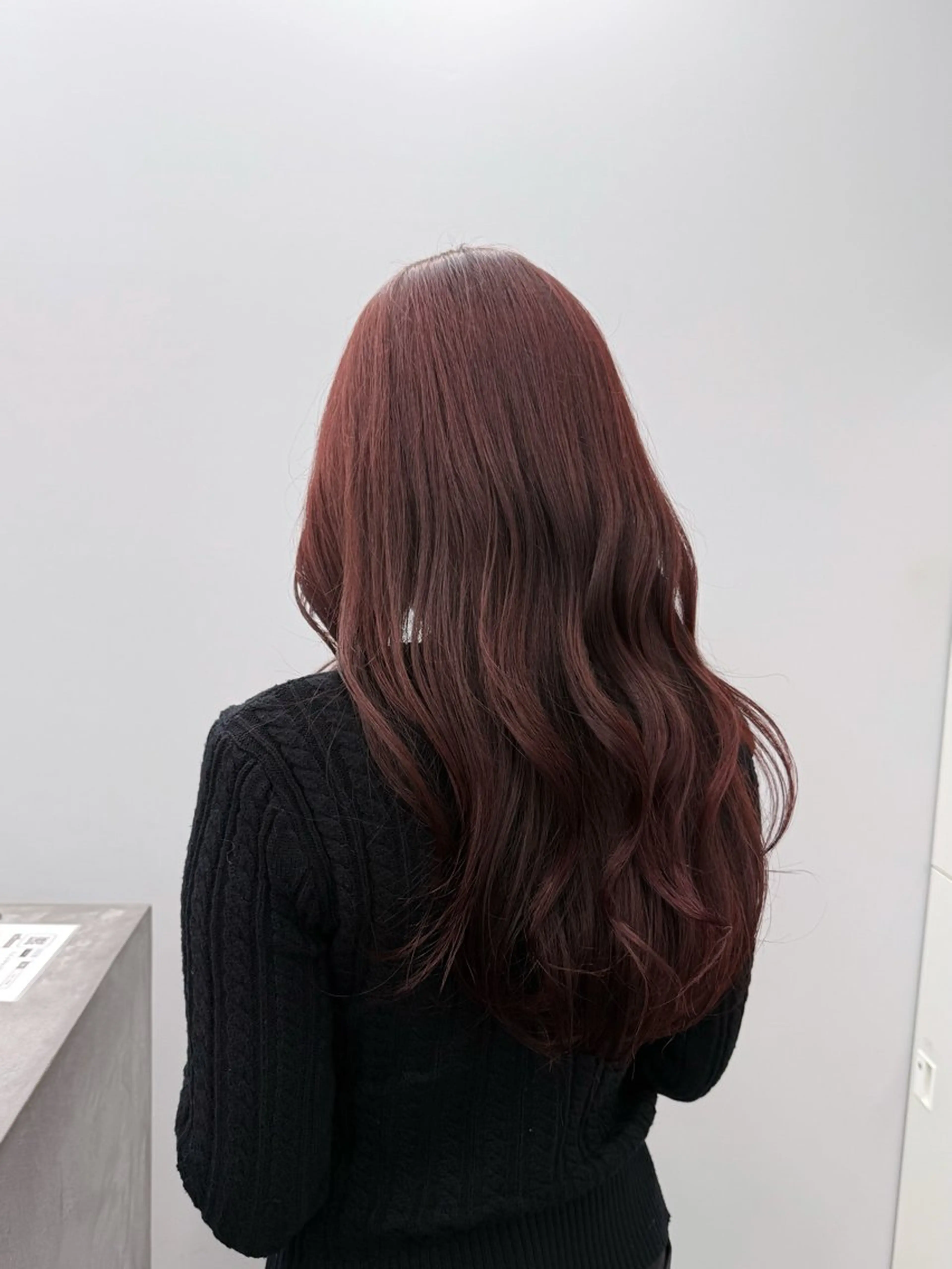 ロング ヘアカラー SARINA ROCCO3rdのヘアスタイル