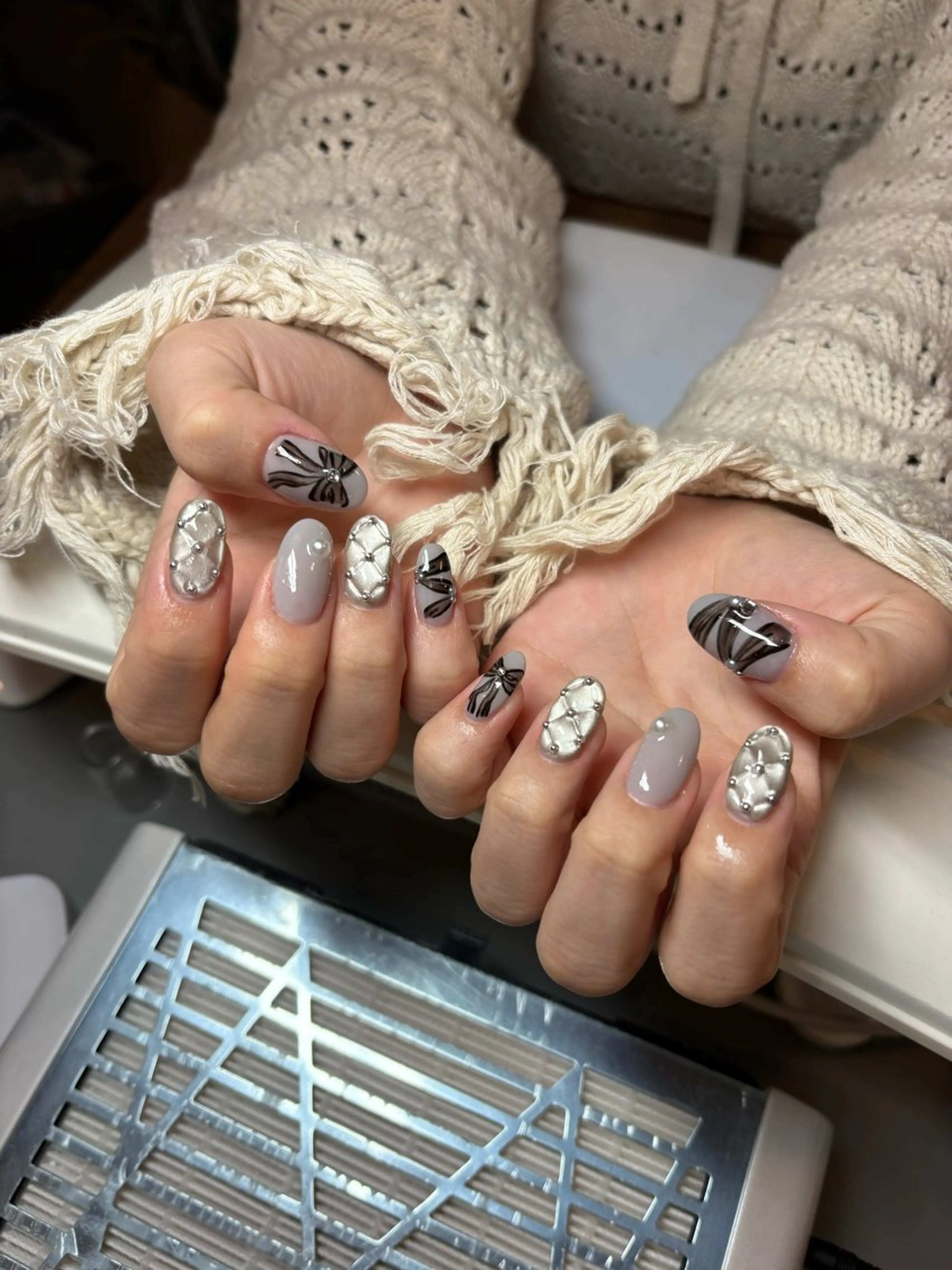 ネイル 持ち込み リボン Lily Nailのネイルデザイン