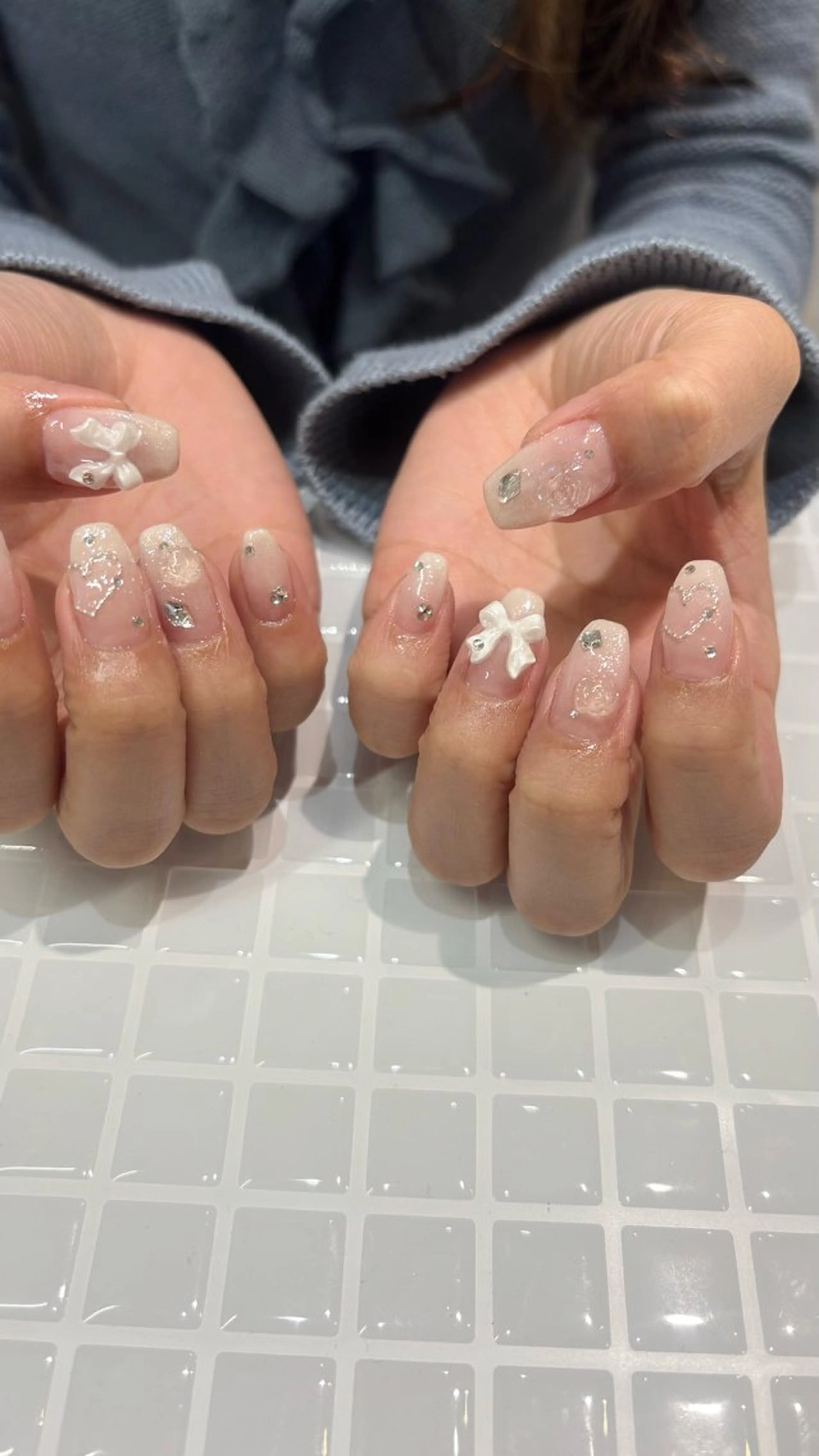 ネイル ハンドネイル GO TODAY SHAiRE SALON 表参道colore店所属・emmi nailのネイルデザイン
