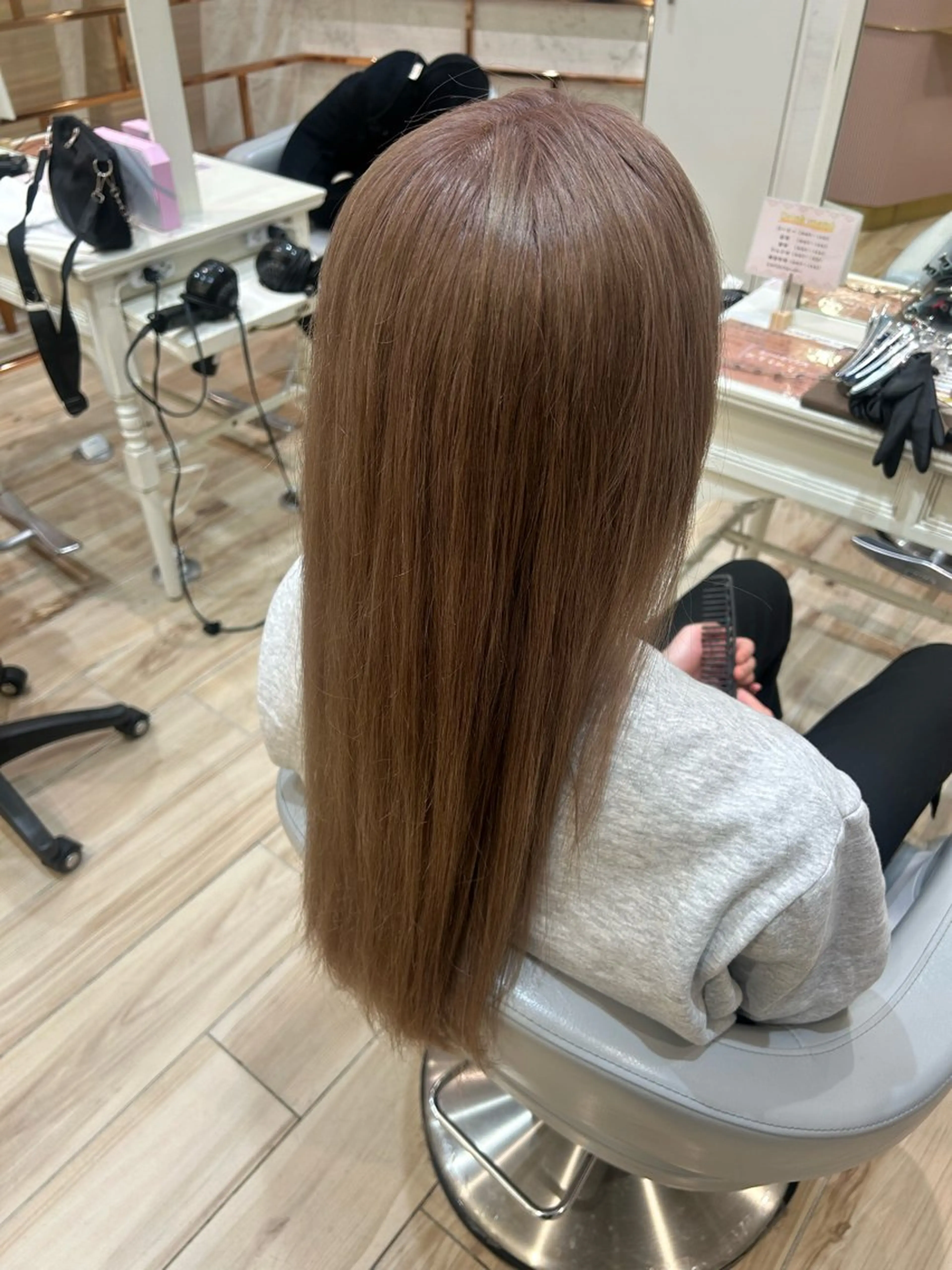 カラー ベージュカラー ダブルカラー ペールベージュ ひな /鶴見BONECCAのヘアスタイル