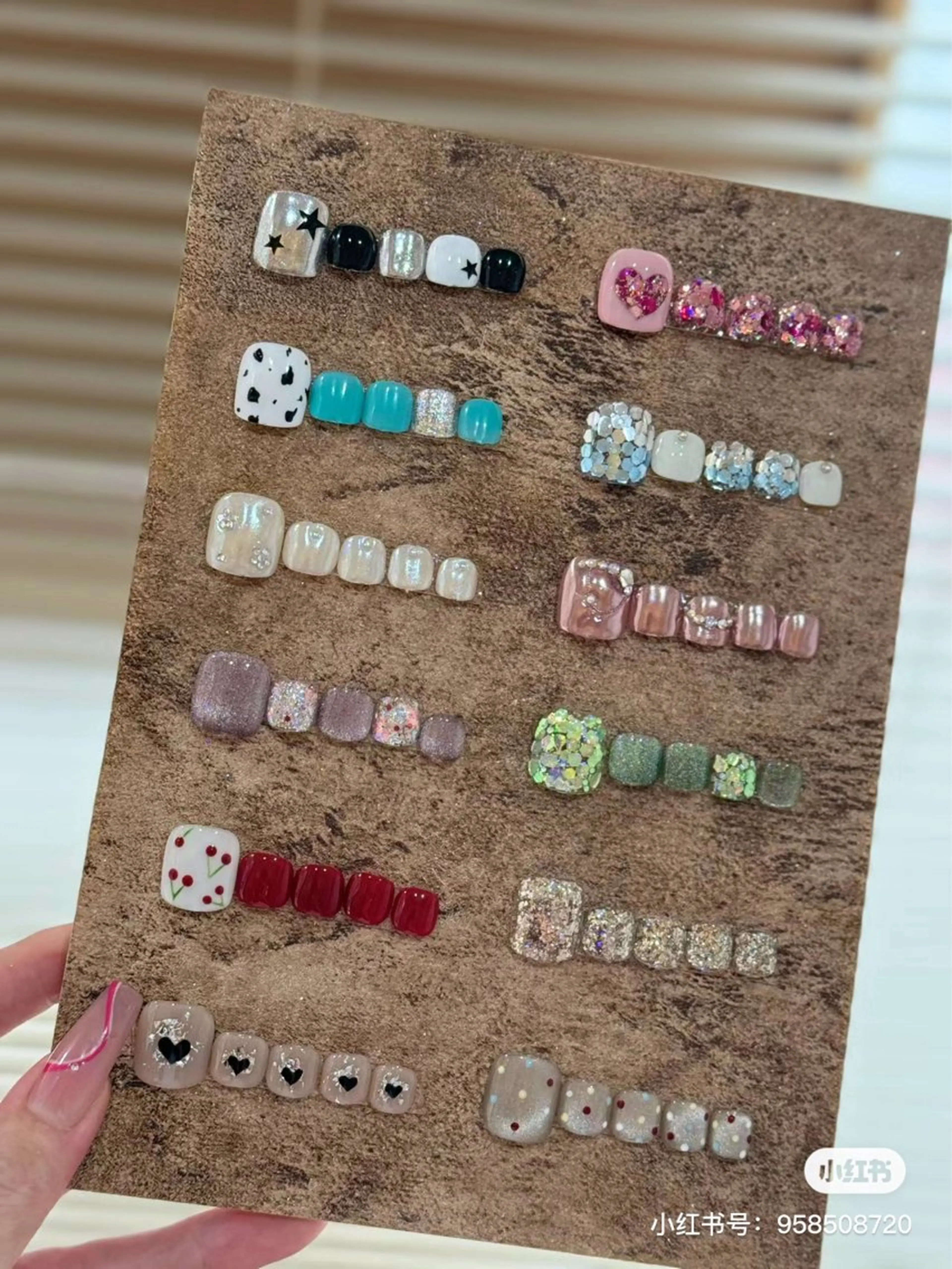 ネイル 美人計ネイルサロン所属・中山 美月のネイルデザイン