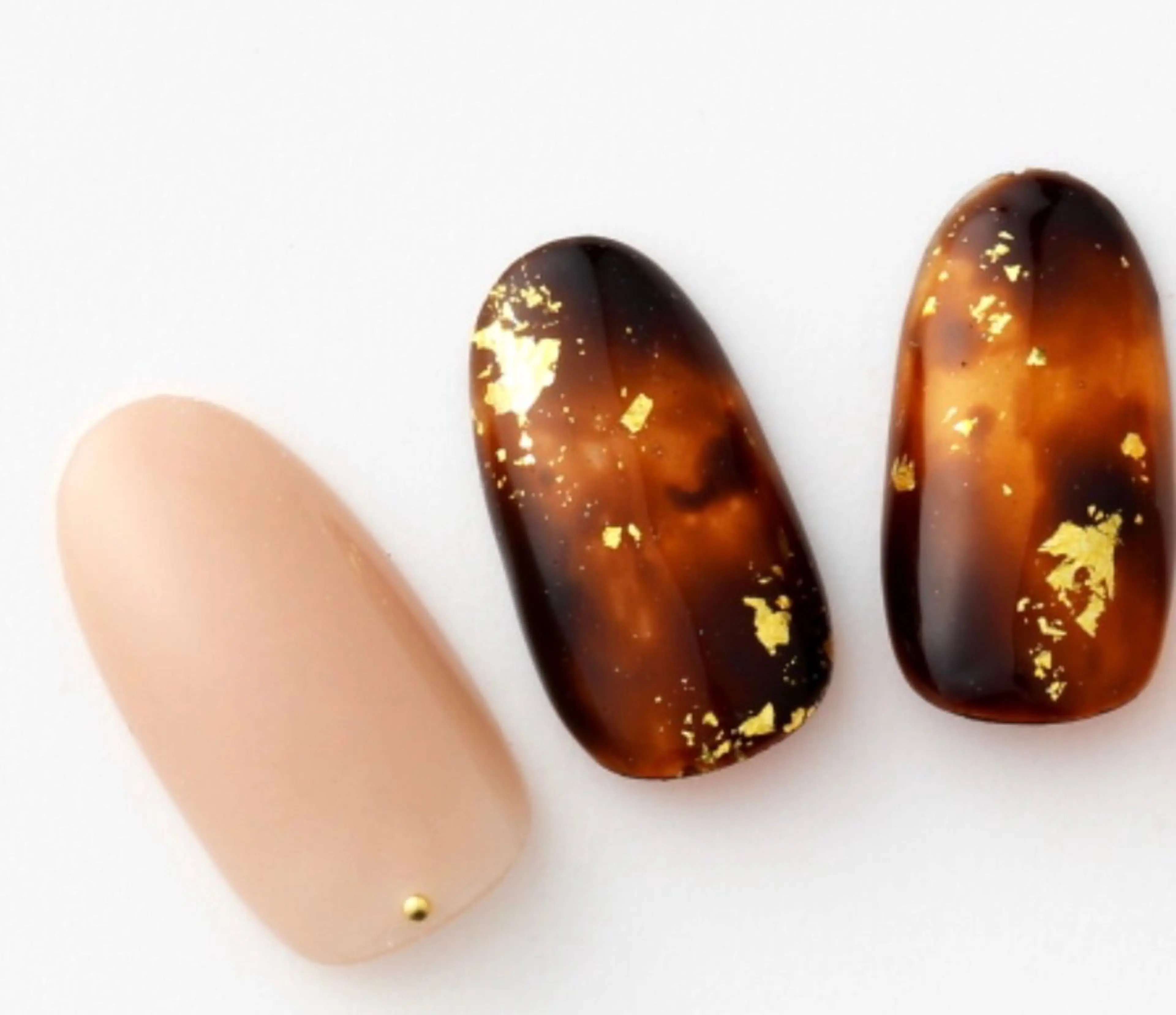 （オフ有り）💅べっ甲4本（片手2本ずつ）+ワンカラー（お好きな色）の写真